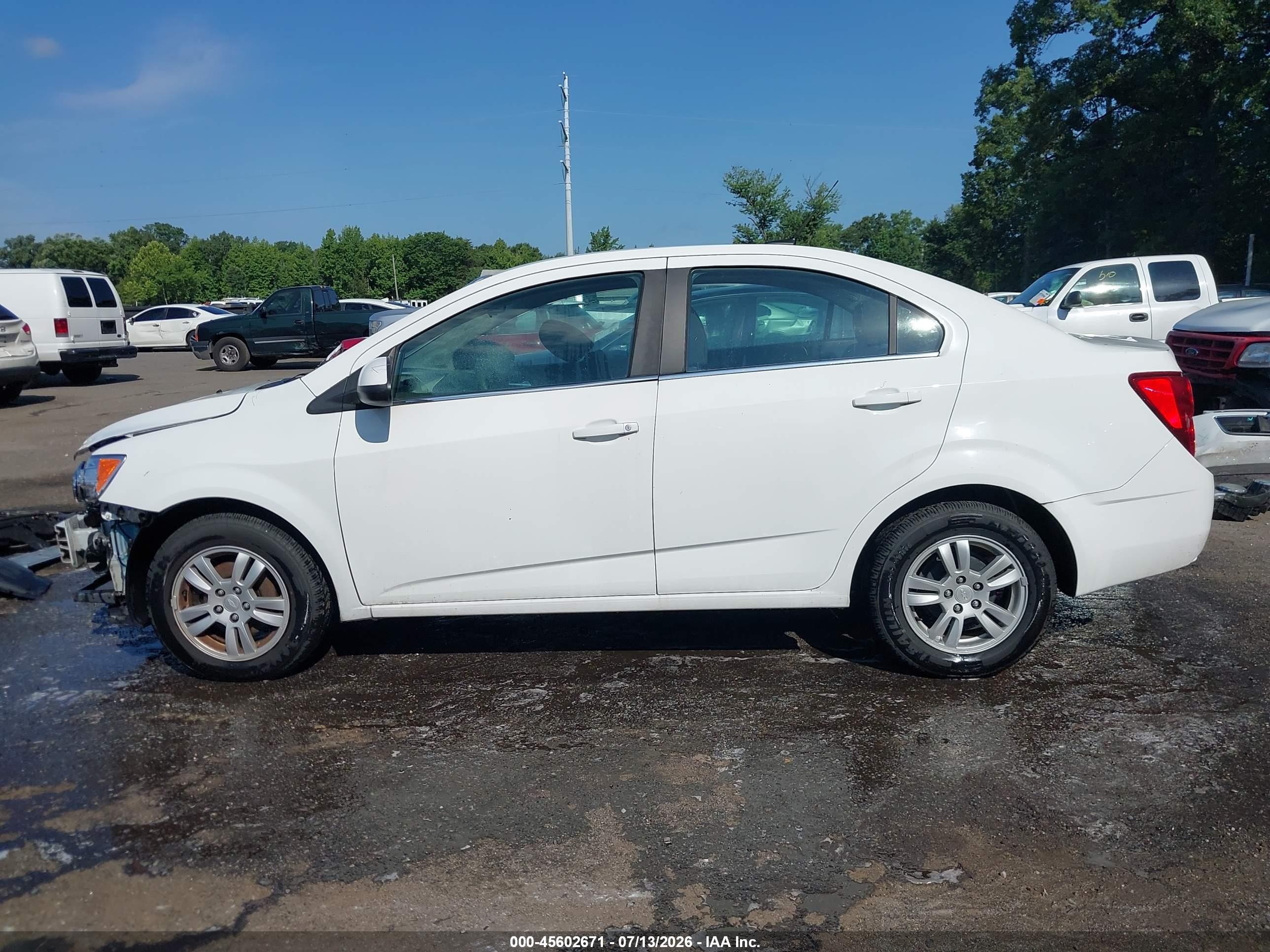 2014 Chevrolet Sonic Lt Auto Белый vin: 1G1JC5SH9E4103003