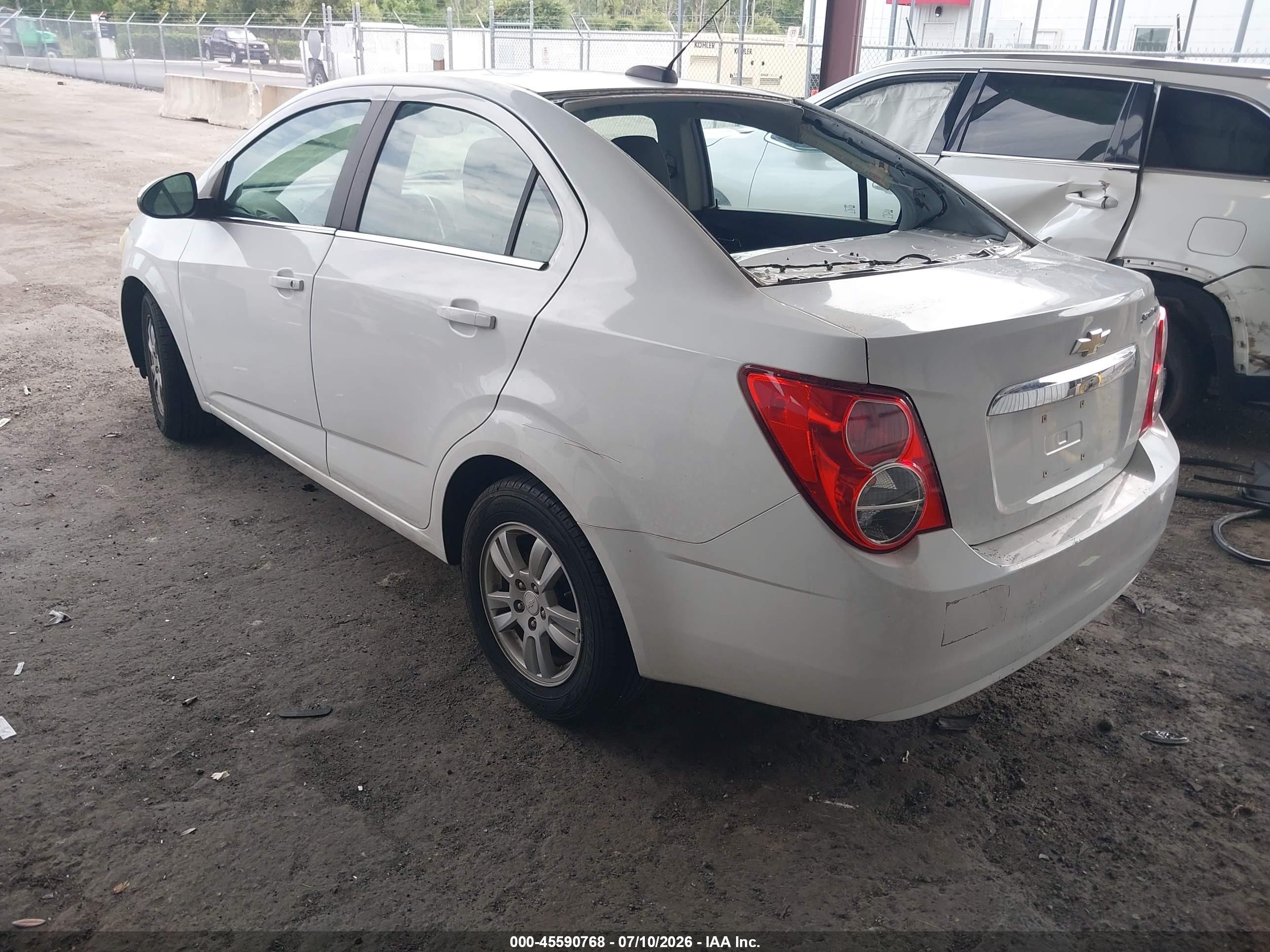 2015 Chevrolet Sonic Lt Auto White vin: 1G1JC5SH9F4111569