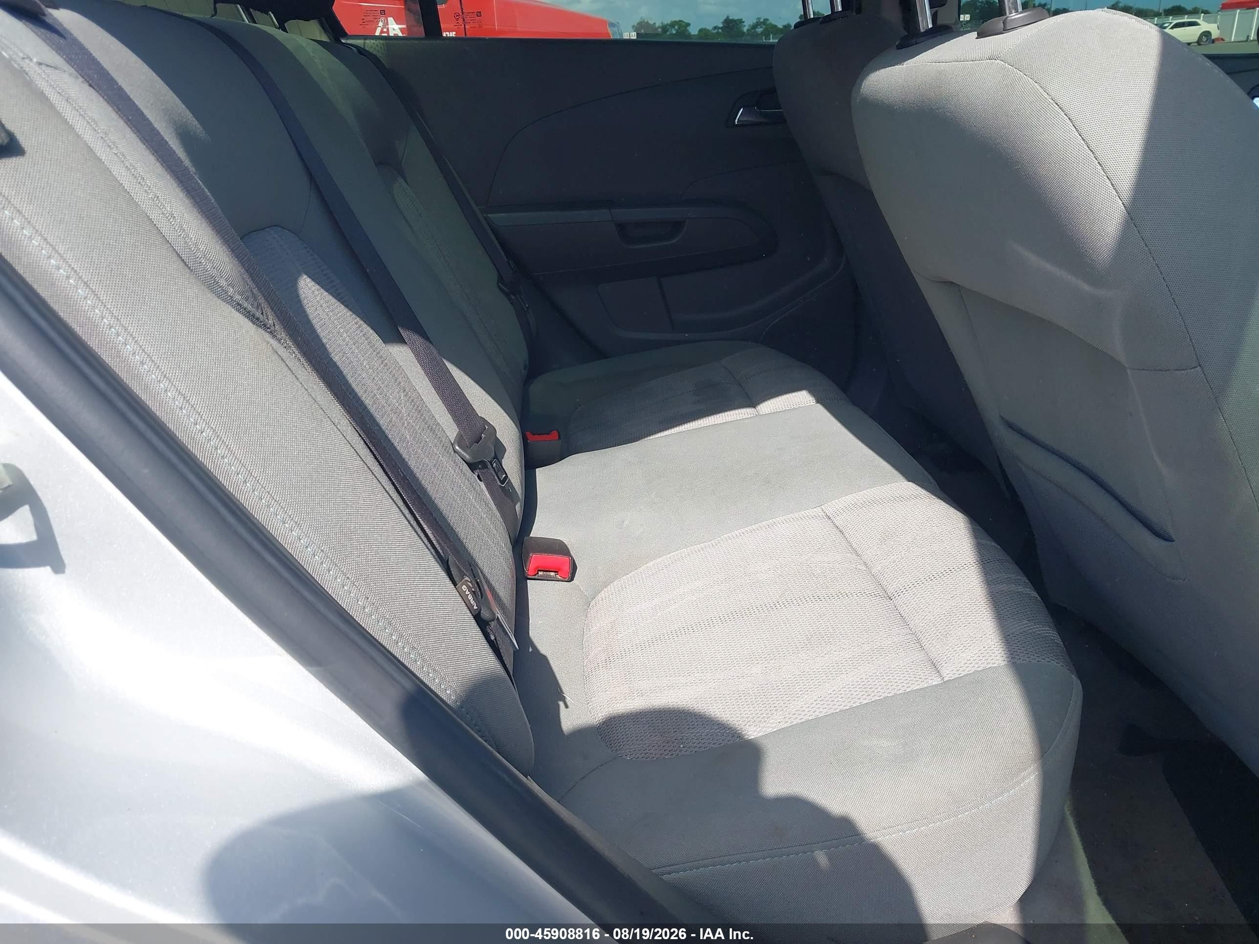 2015 Chevrolet Sonic Lt Auto Silver vin: 1G1JC5SH9F4117131