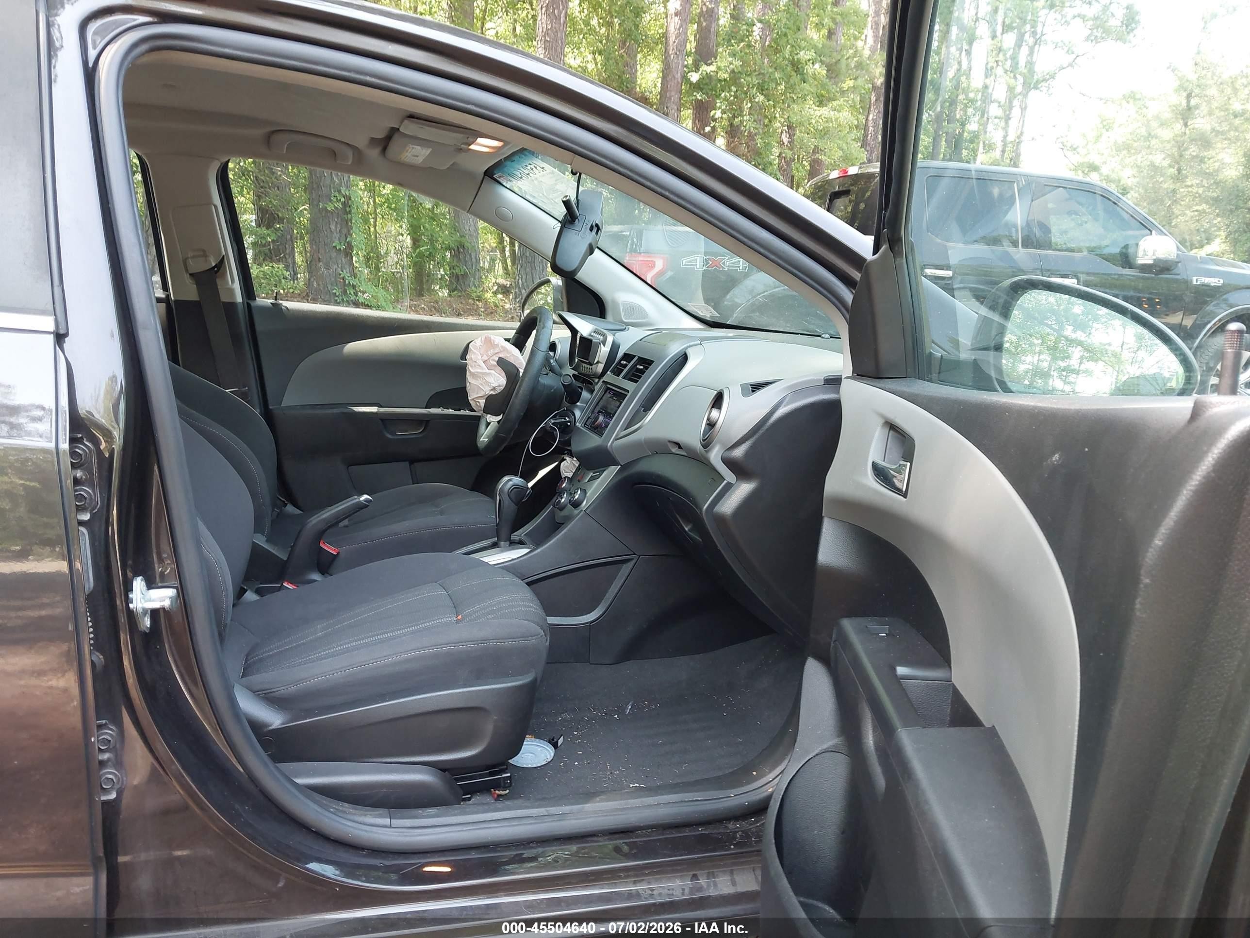 2015 Chevrolet Sonic Lt Auto Gray vin: 1G1JC5SH9F4140425