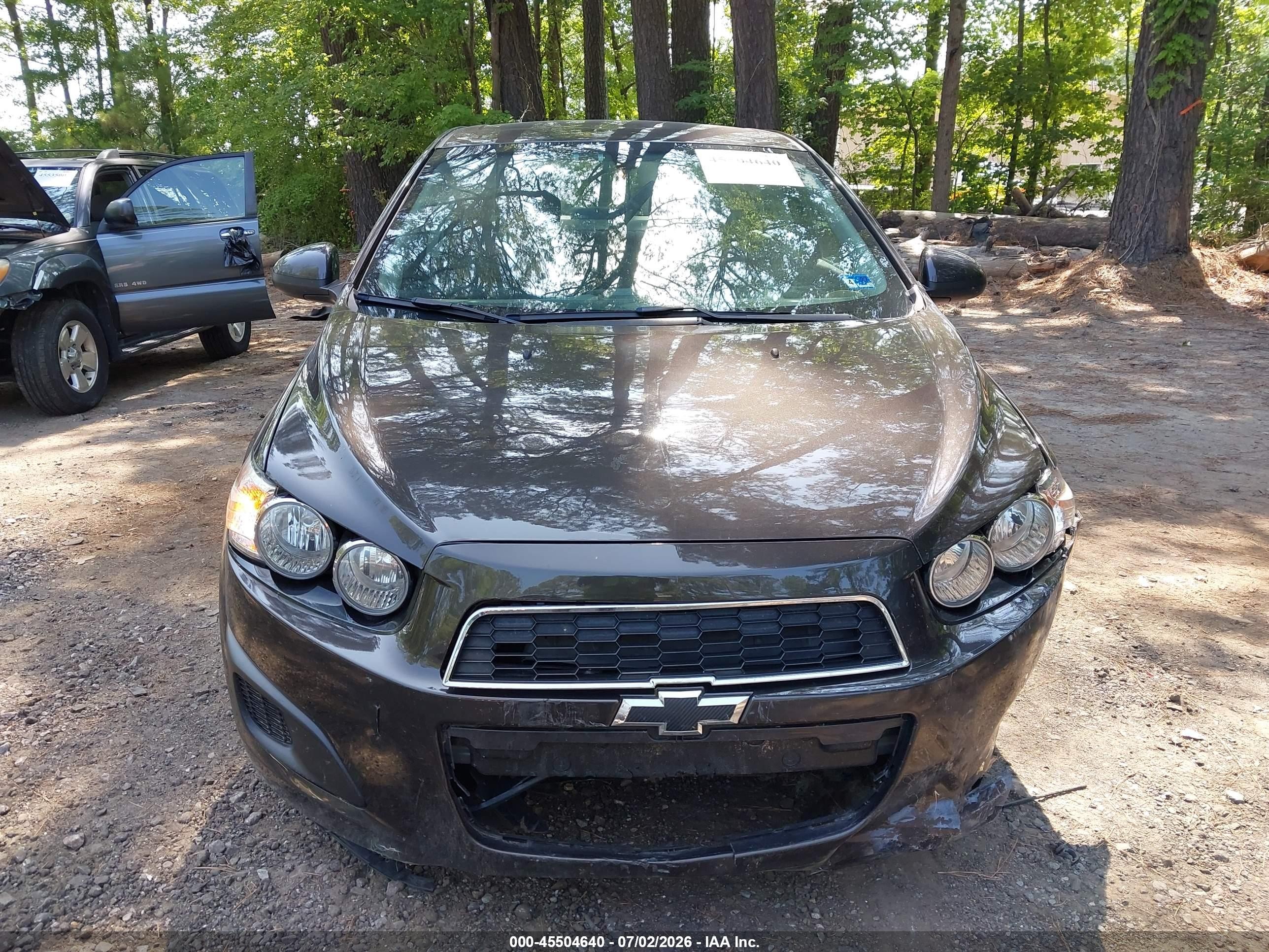 2015 Chevrolet Sonic Lt Auto Gray vin: 1G1JC5SH9F4140425