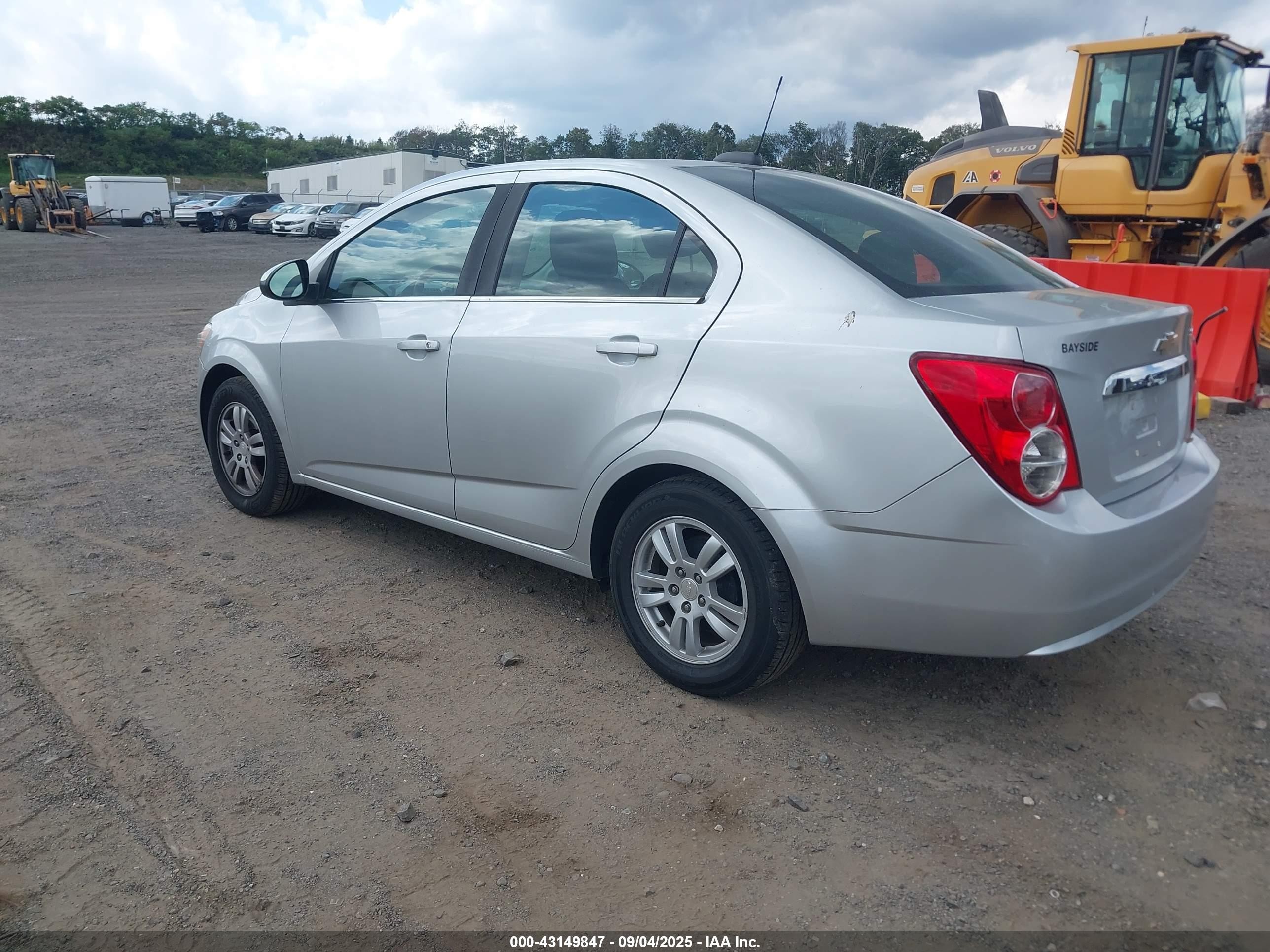 2015 Chevrolet Sonic Lt Auto Silver vin: 1G1JC5SH9F4158259