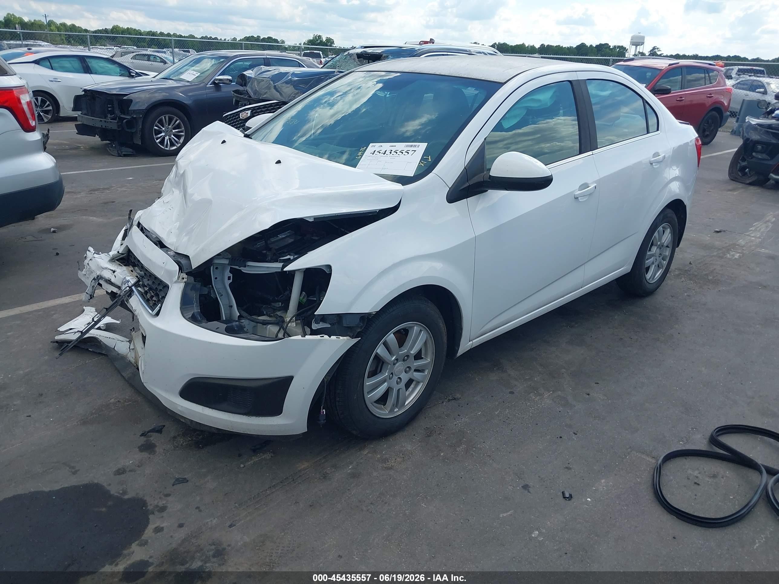 2013 Chevrolet Sonic Lt Auto Белый vin: 1G1JC5SHXD4142584