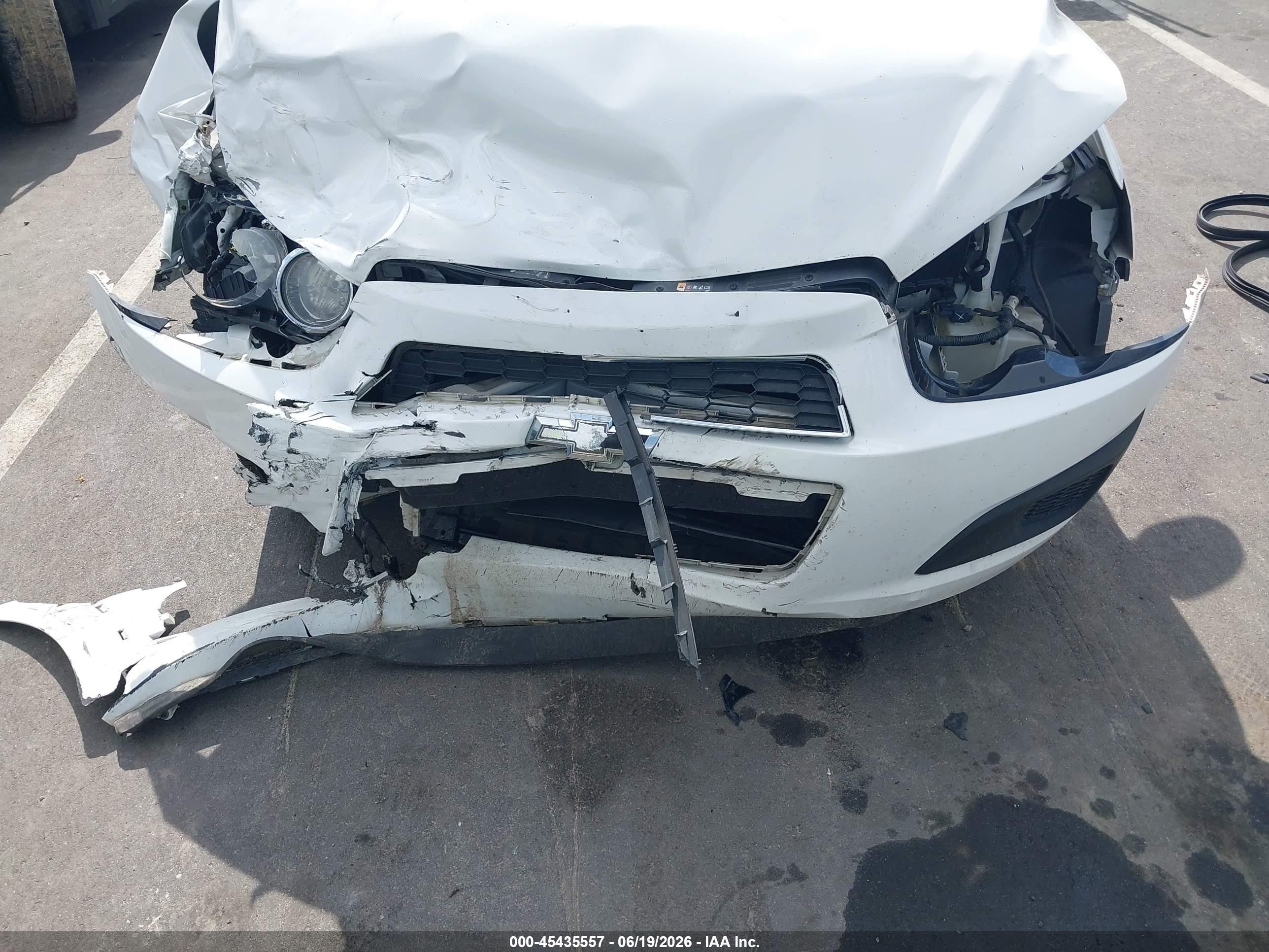2013 Chevrolet Sonic Lt Auto Белый vin: 1G1JC5SHXD4142584