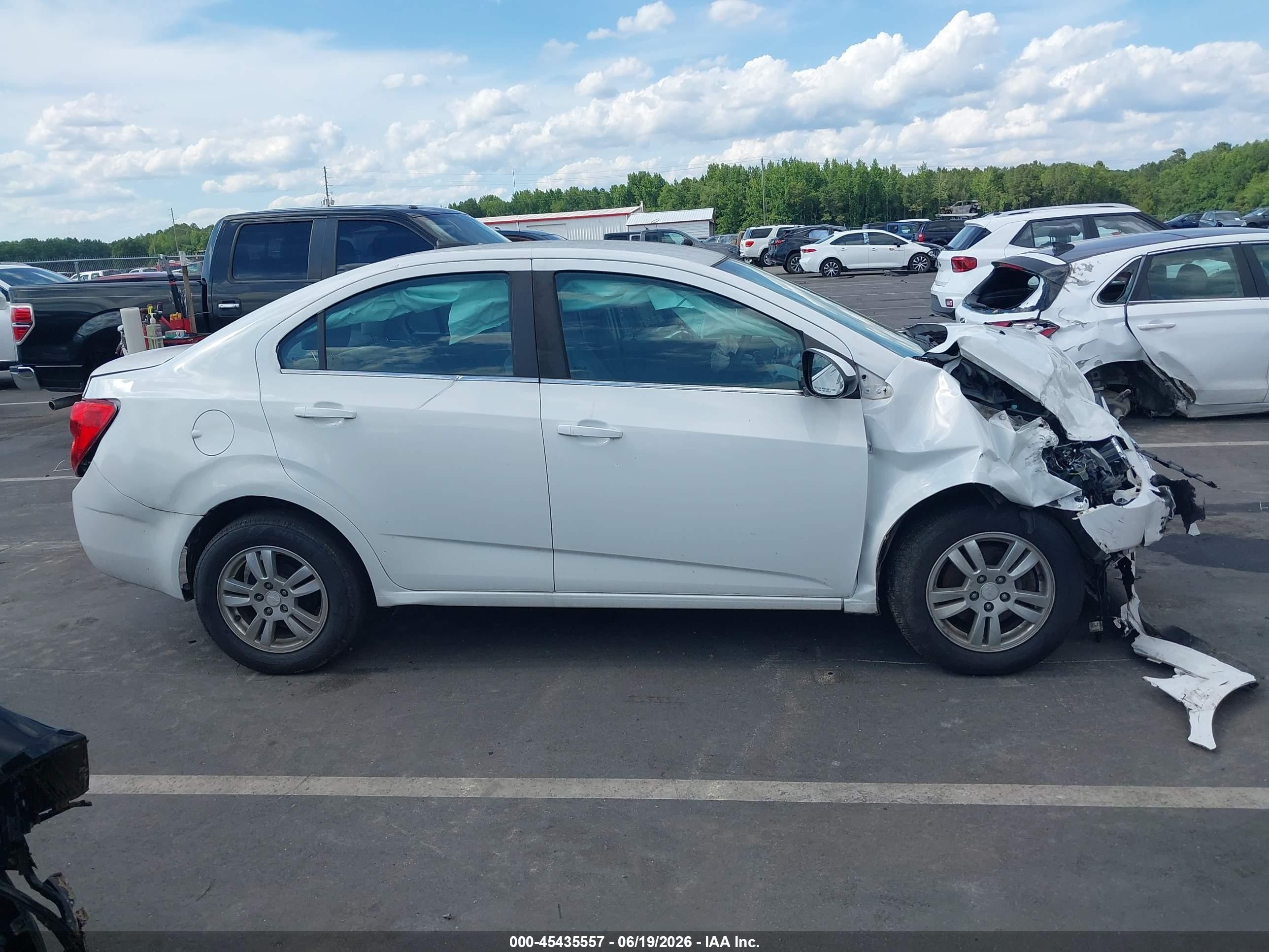 2013 Chevrolet Sonic Lt Auto Белый vin: 1G1JC5SHXD4142584