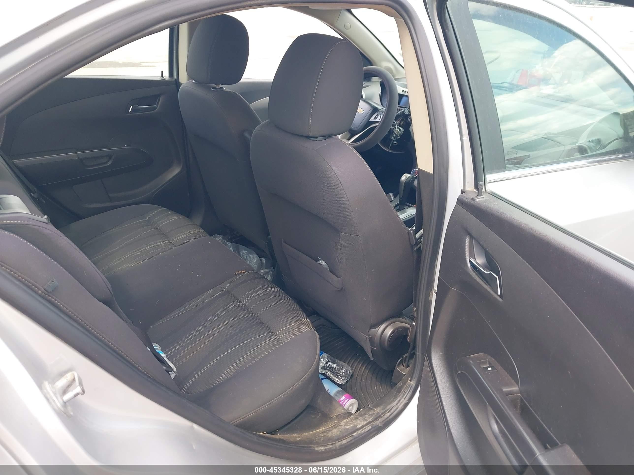 2014 Chevrolet Sonic Lt Auto Silver vin: 1G1JC5SHXE4174405