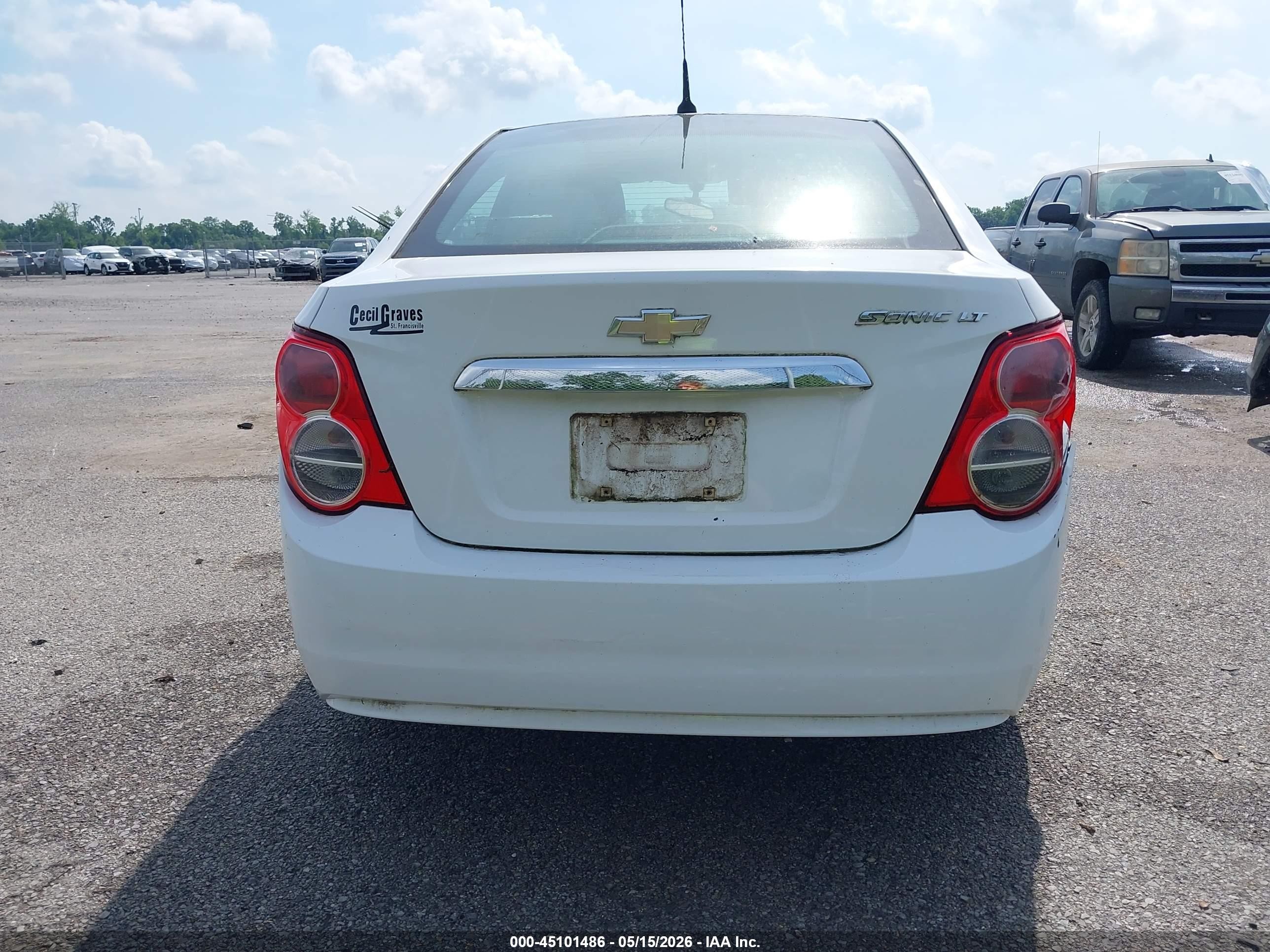 2014 Chevrolet Sonic Lt Auto Белый vin: 1G1JC5SHXE4206835