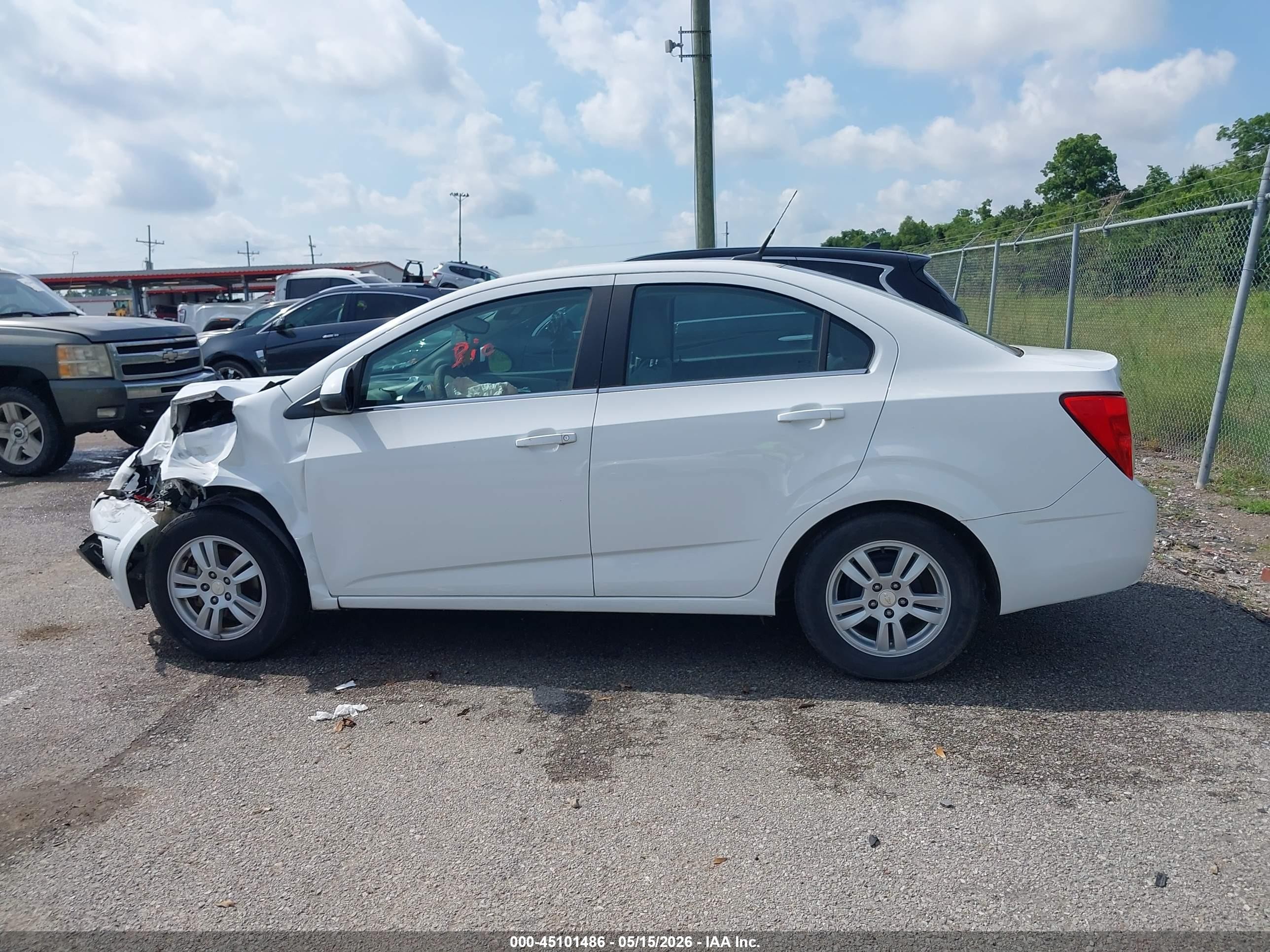 2014 Chevrolet Sonic Lt Auto Белый vin: 1G1JC5SHXE4206835