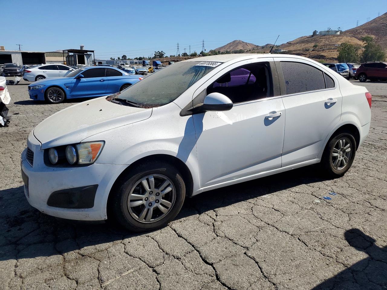 2014 Chevrolet Sonic Lt White vin: 1G1JC5SHXE4233453