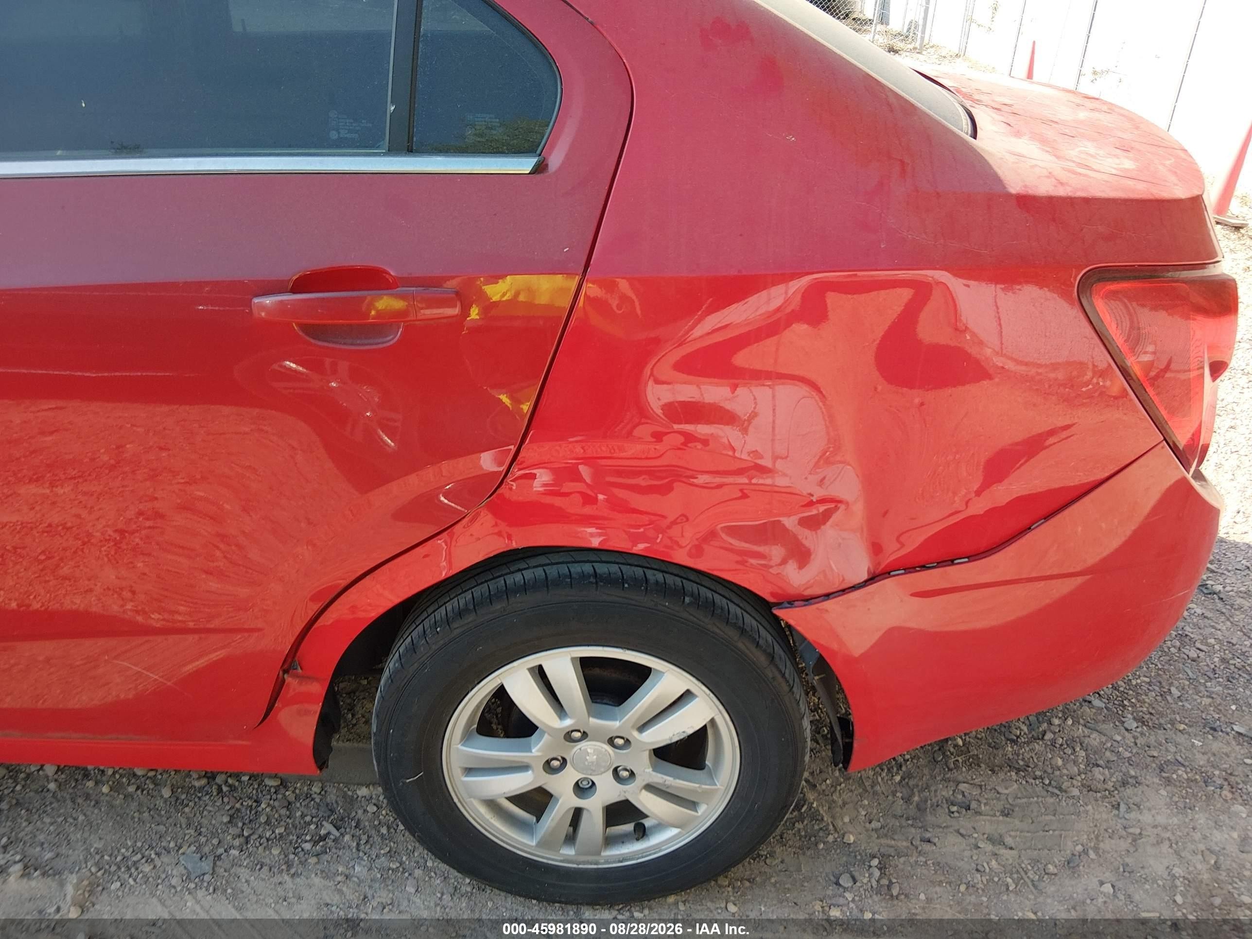 2015 Chevrolet Sonic Lt Auto Red vin: 1G1JC5SHXF4110513
