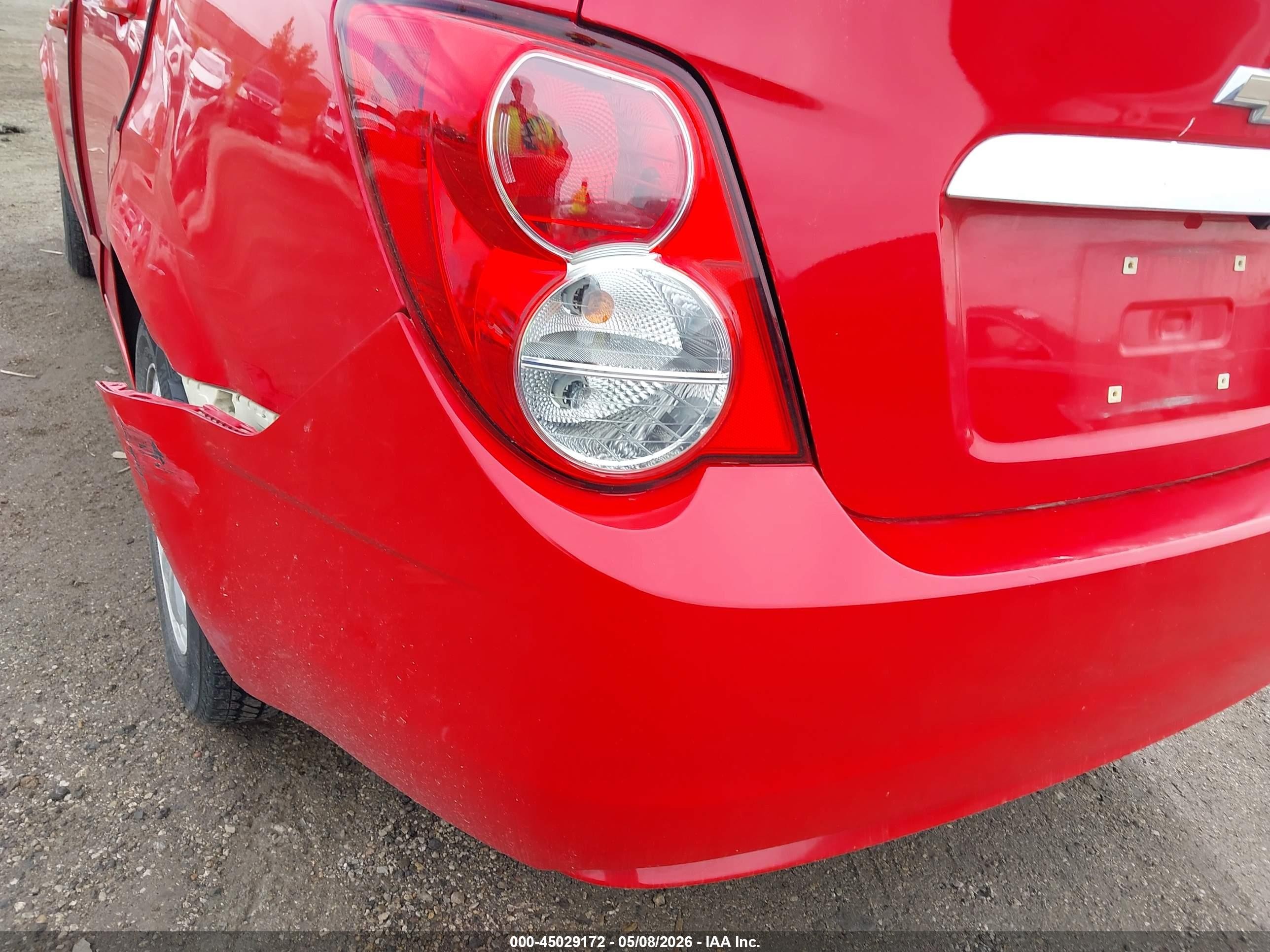 2015 Chevrolet Sonic Lt Auto Red vin: 1G1JC5SHXF4208375