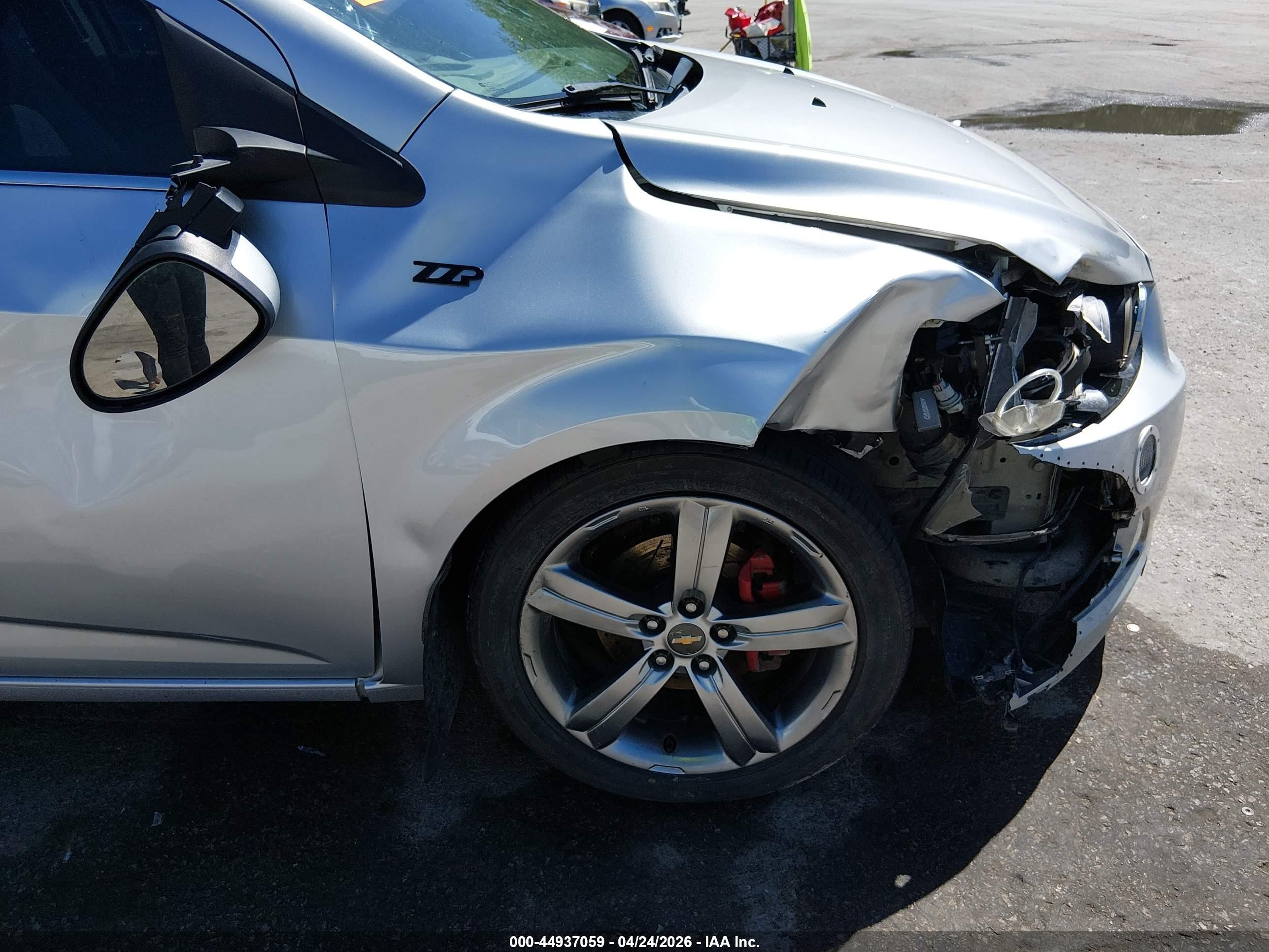 2014 Chevrolet Sonic Lt Auto Серебряный vin: 1G1JC6SB0E4179369