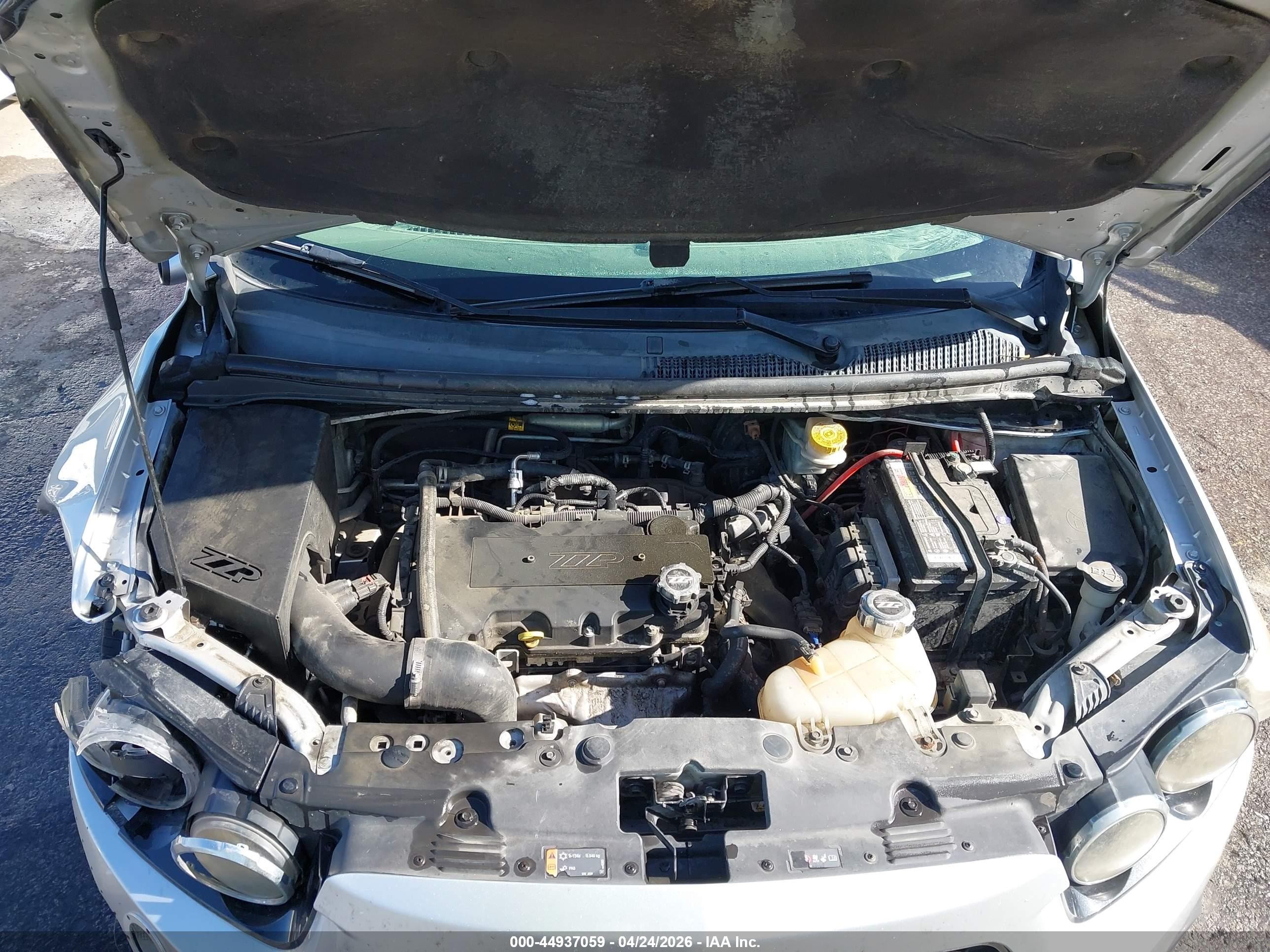 2014 Chevrolet Sonic Lt Auto Серебряный vin: 1G1JC6SB0E4179369