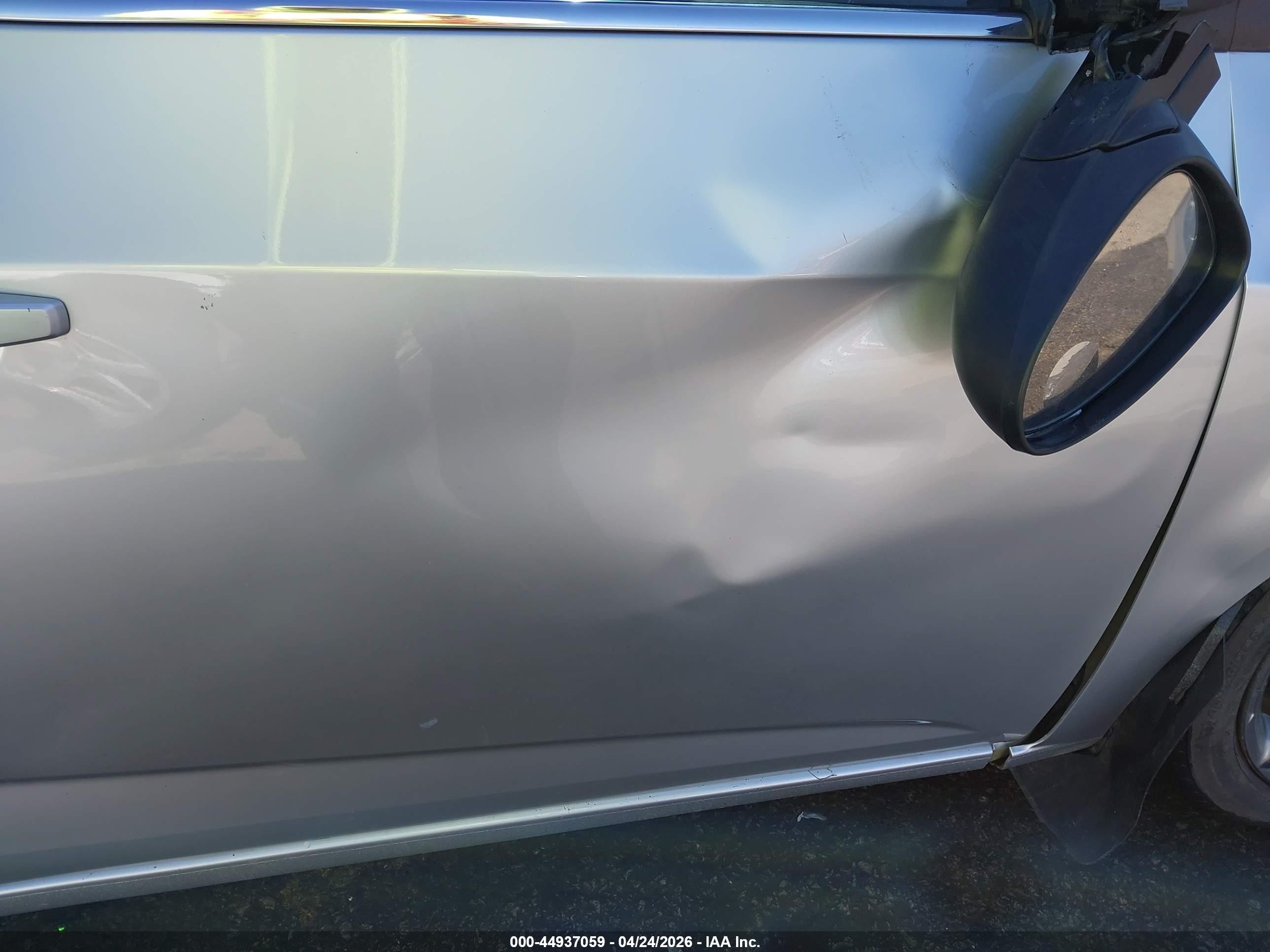 2014 Chevrolet Sonic Lt Auto Серебряный vin: 1G1JC6SB0E4179369