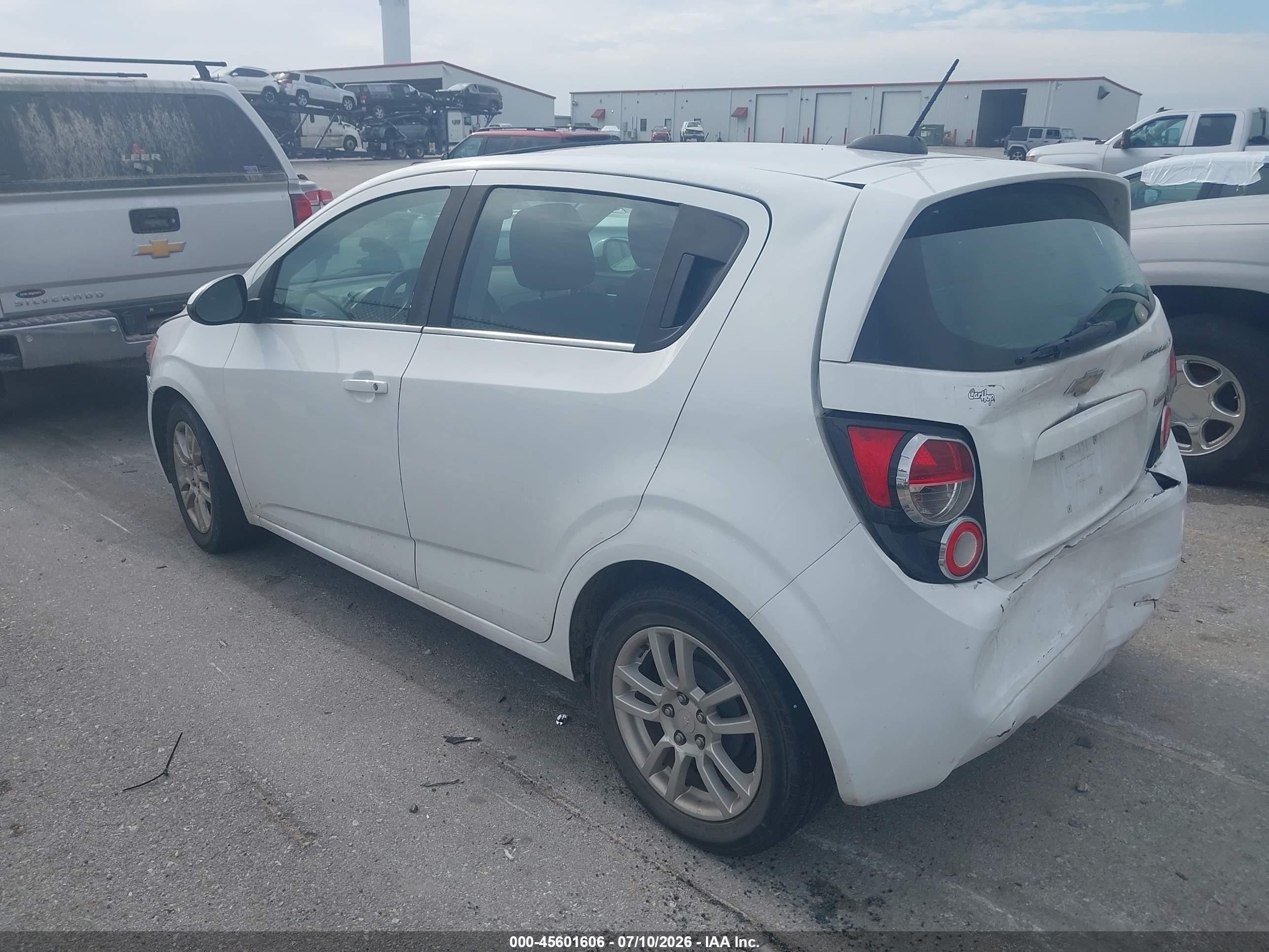 2015 Chevrolet Sonic Lt Auto White vin: 1G1JC6SB2F4170965