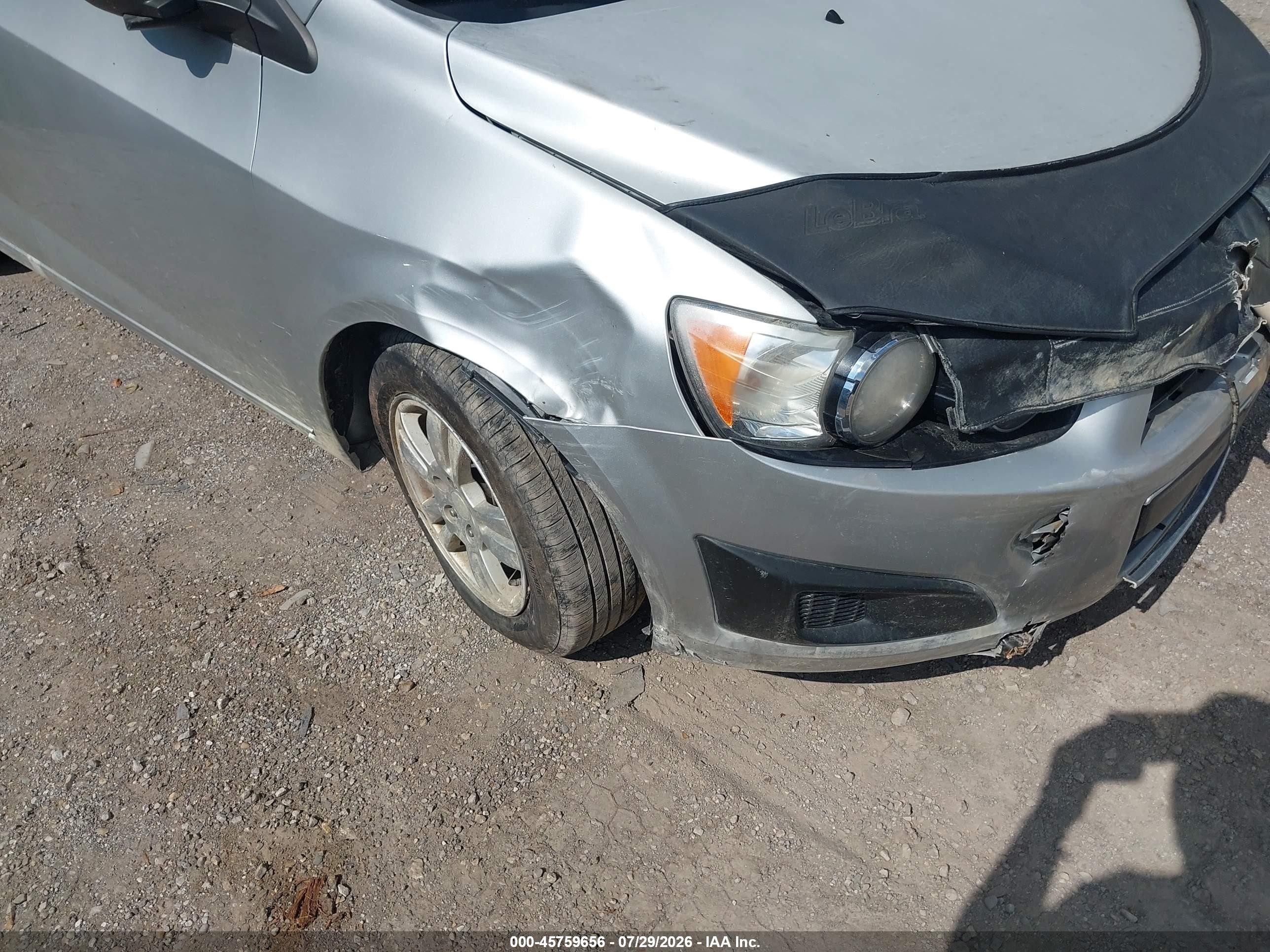 2013 Chevrolet Sonic Lt Auto Серебряный vin: 1G1JC6SB3D4143870