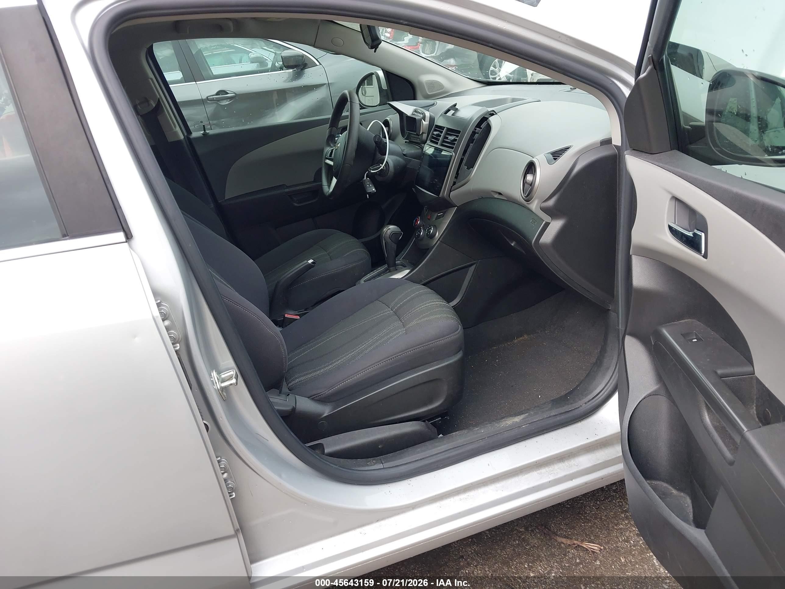 2013 Chevrolet Sonic Lt Auto Silver vin: 1G1JC6SB4D4101563