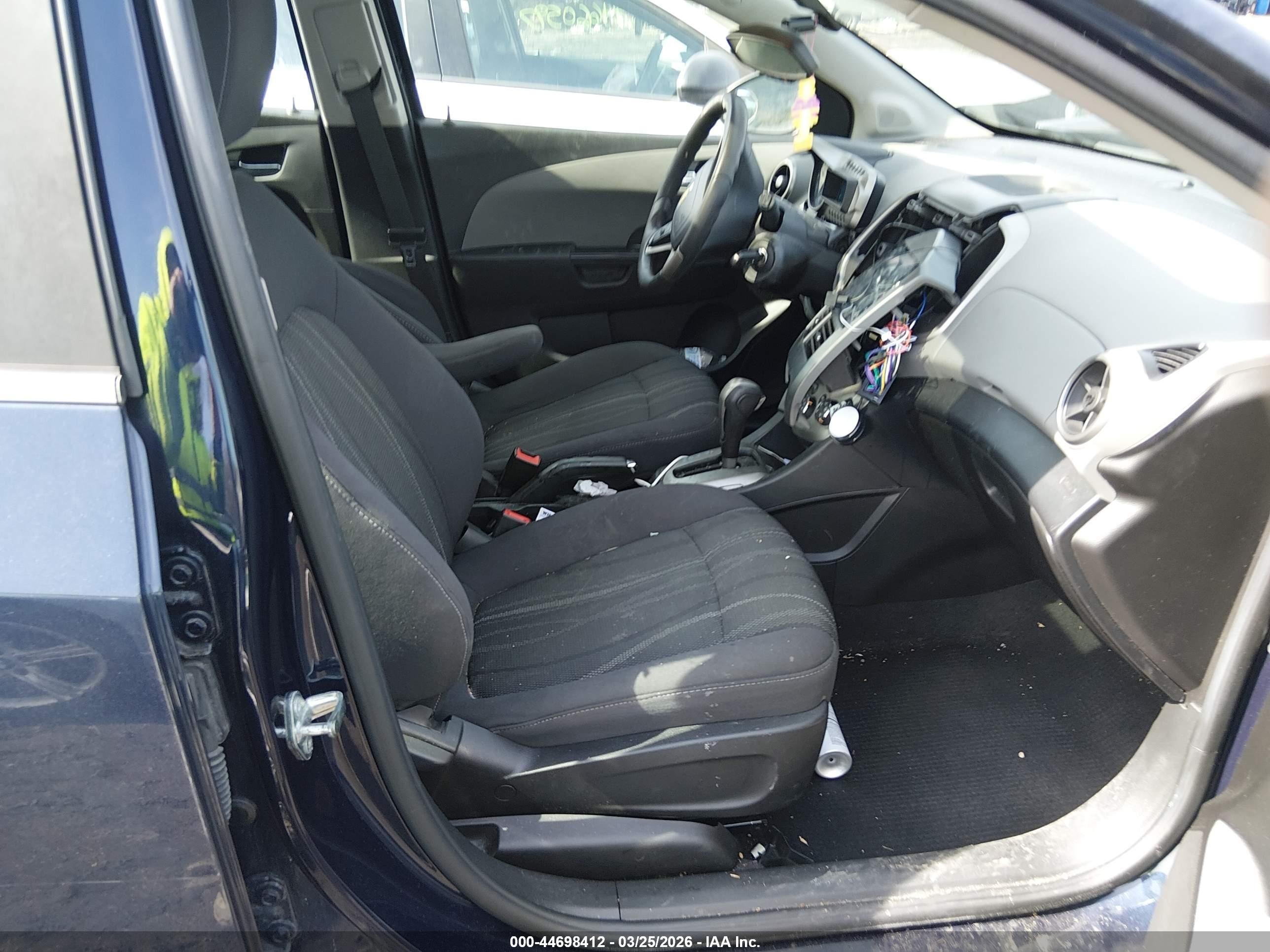 2015 Chevrolet Sonic Lt Auto Blue vin: 1G1JC6SB4F4161538