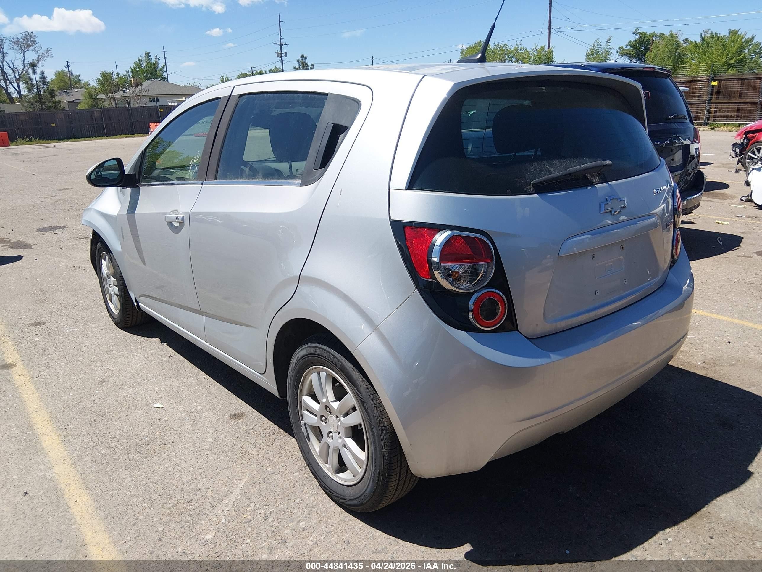 2013 Chevrolet Sonic Lt Auto Silver vin: 1G1JC6SB5D4181794