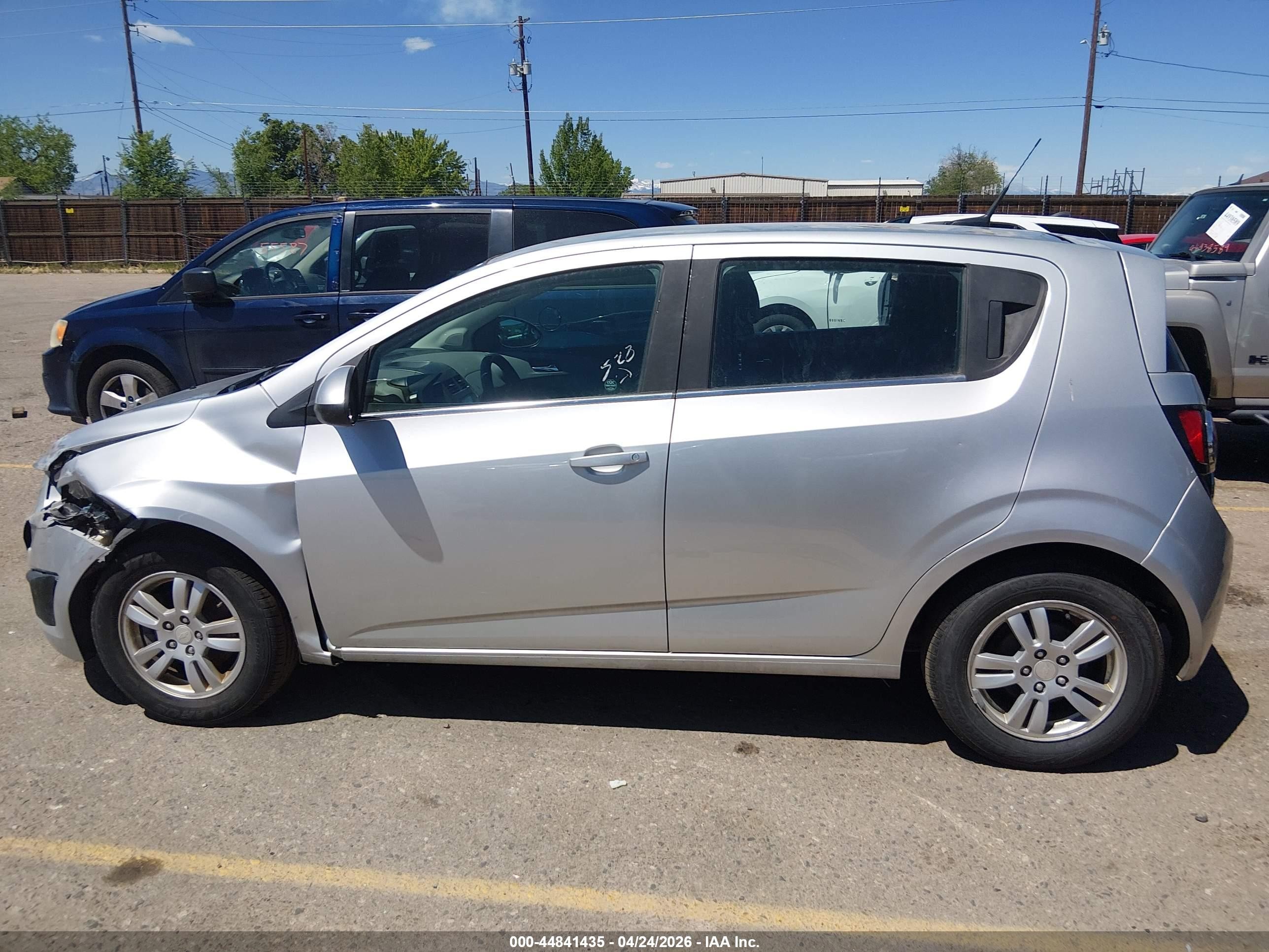 2013 Chevrolet Sonic Lt Auto Silver vin: 1G1JC6SB5D4181794