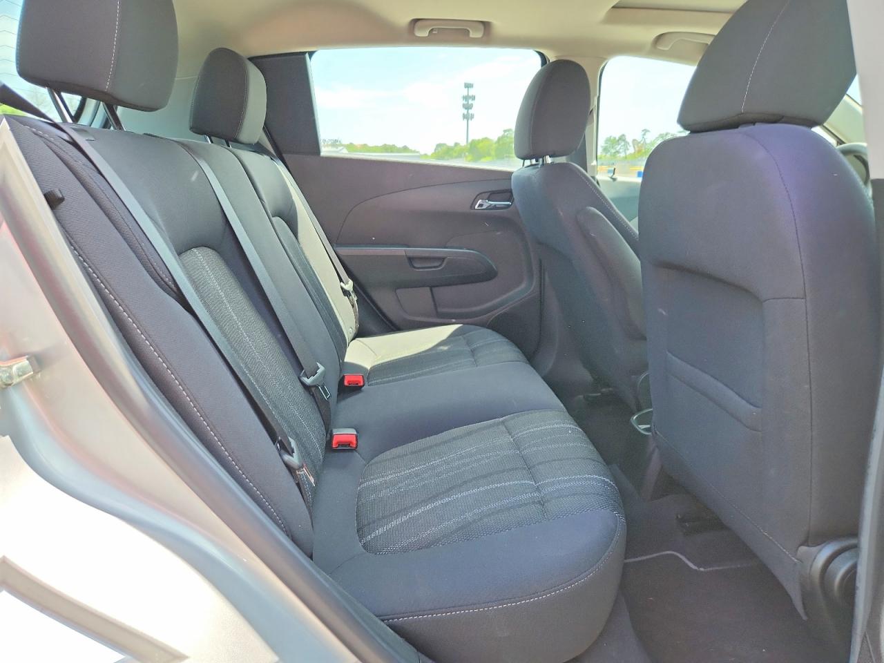 2014 Chevrolet Sonic Lt Silver vin: 1G1JC6SB5E4152667
