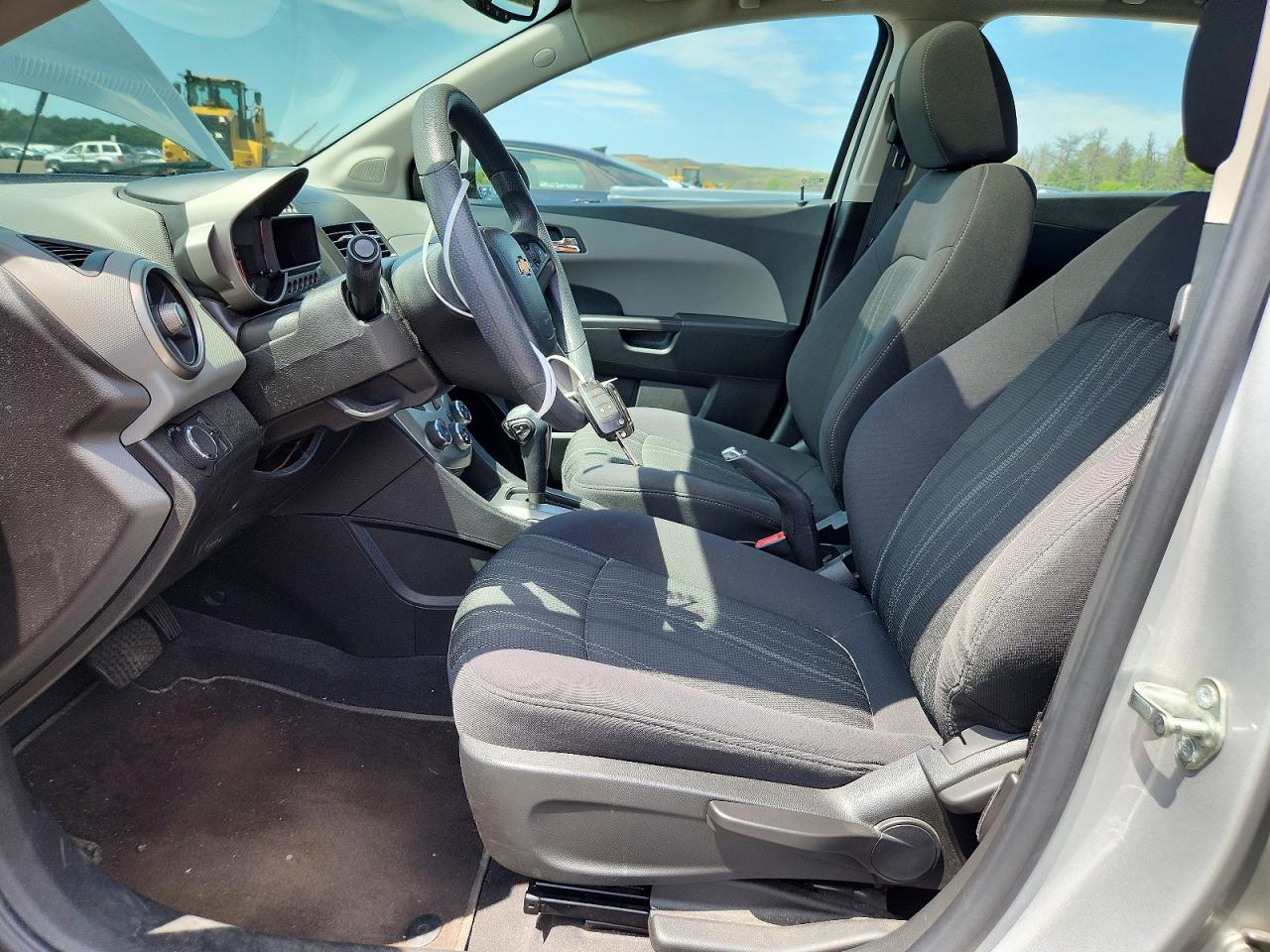 2014 Chevrolet Sonic Lt Silver vin: 1G1JC6SB5E4152667