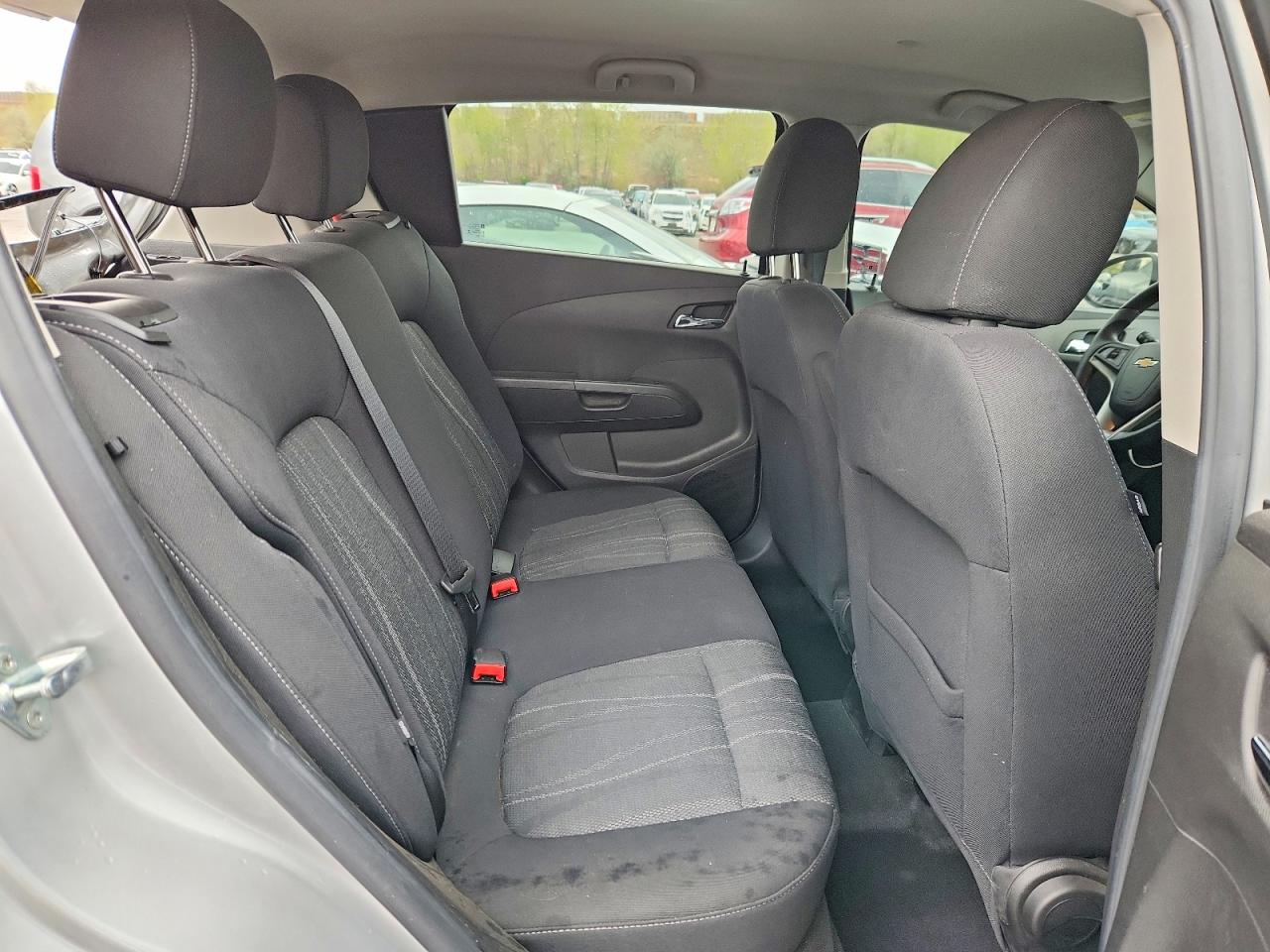 2013 Chevrolet Sonic Lt Серебряный vin: 1G1JC6SB8D4160907