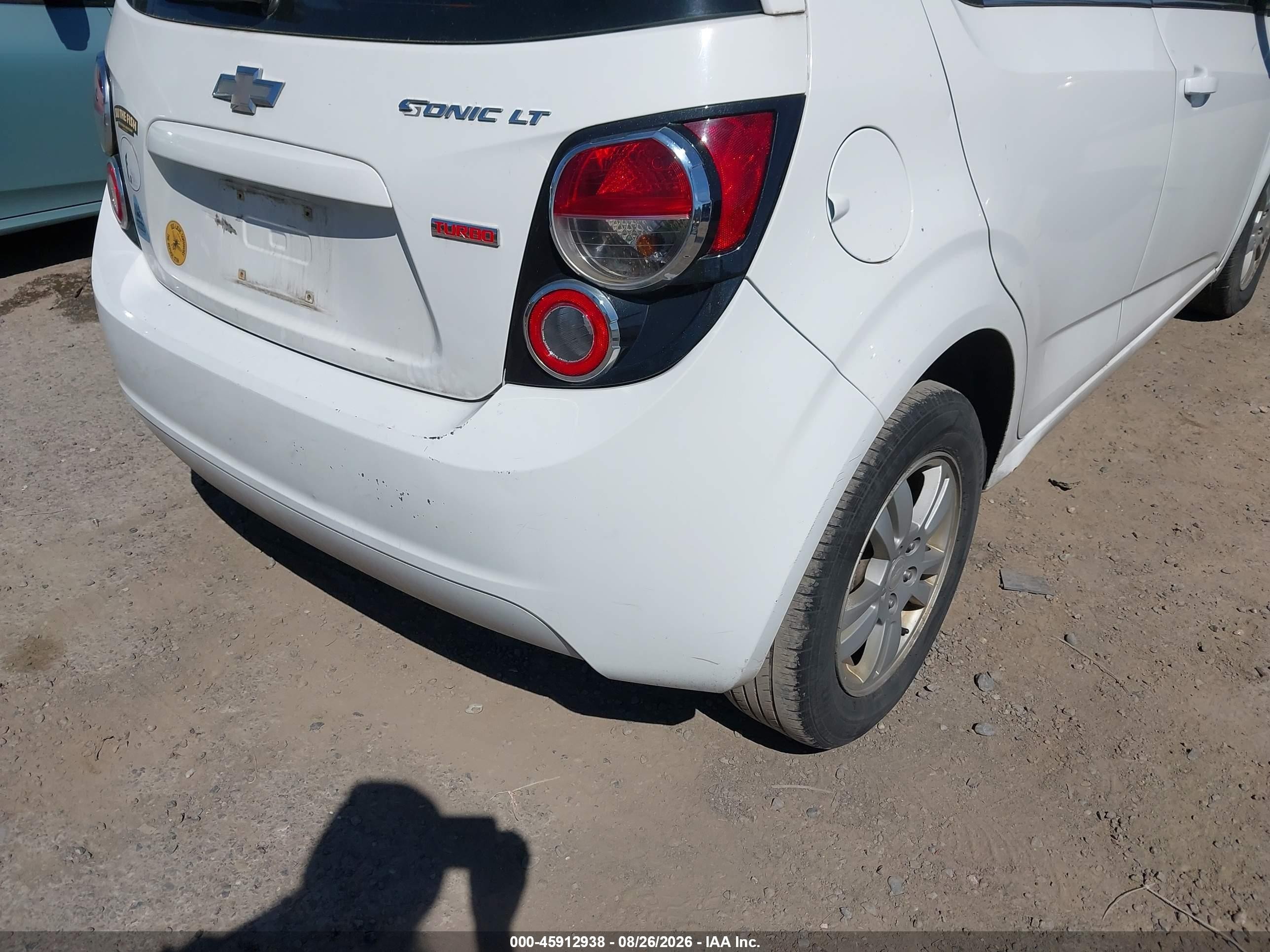 2014 Chevrolet Sonic Lt Auto White vin: 1G1JC6SB8E4117590