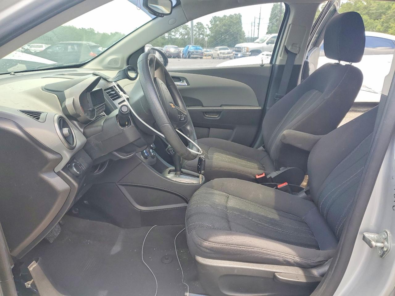 2015 Chevrolet Sonic Lt Silver vin: 1G1JC6SB9F4151443