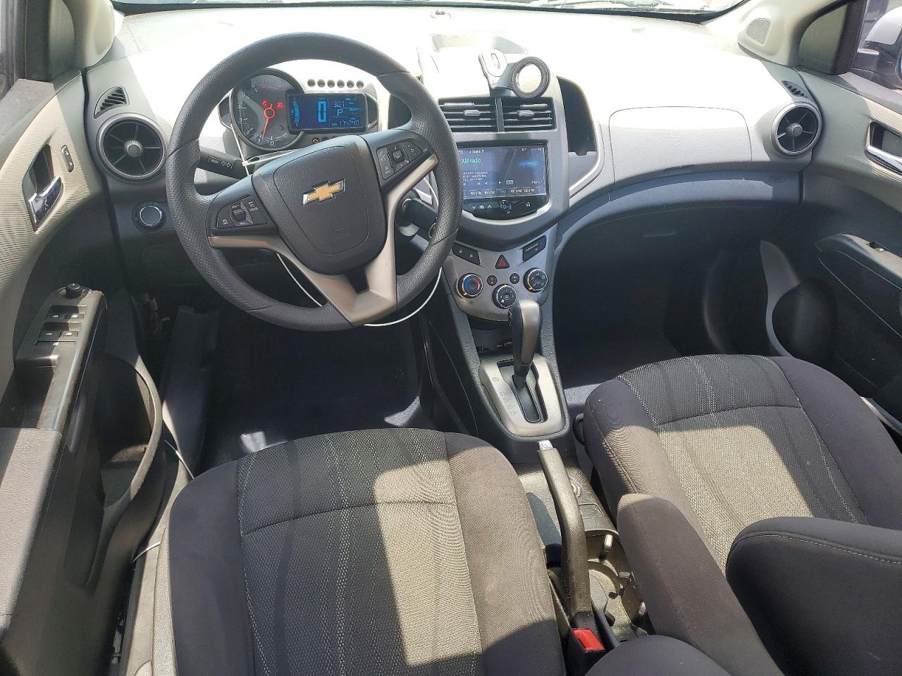 2015 Chevrolet Sonic Lt Silver vin: 1G1JC6SB9F4151443