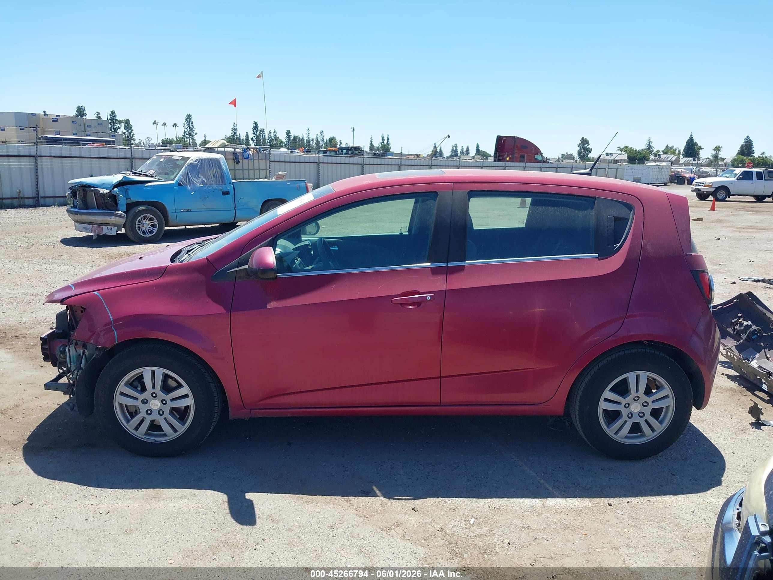 2014 Chevrolet Sonic Lt Auto Pink vin: 1G1JC6SG5E4133063