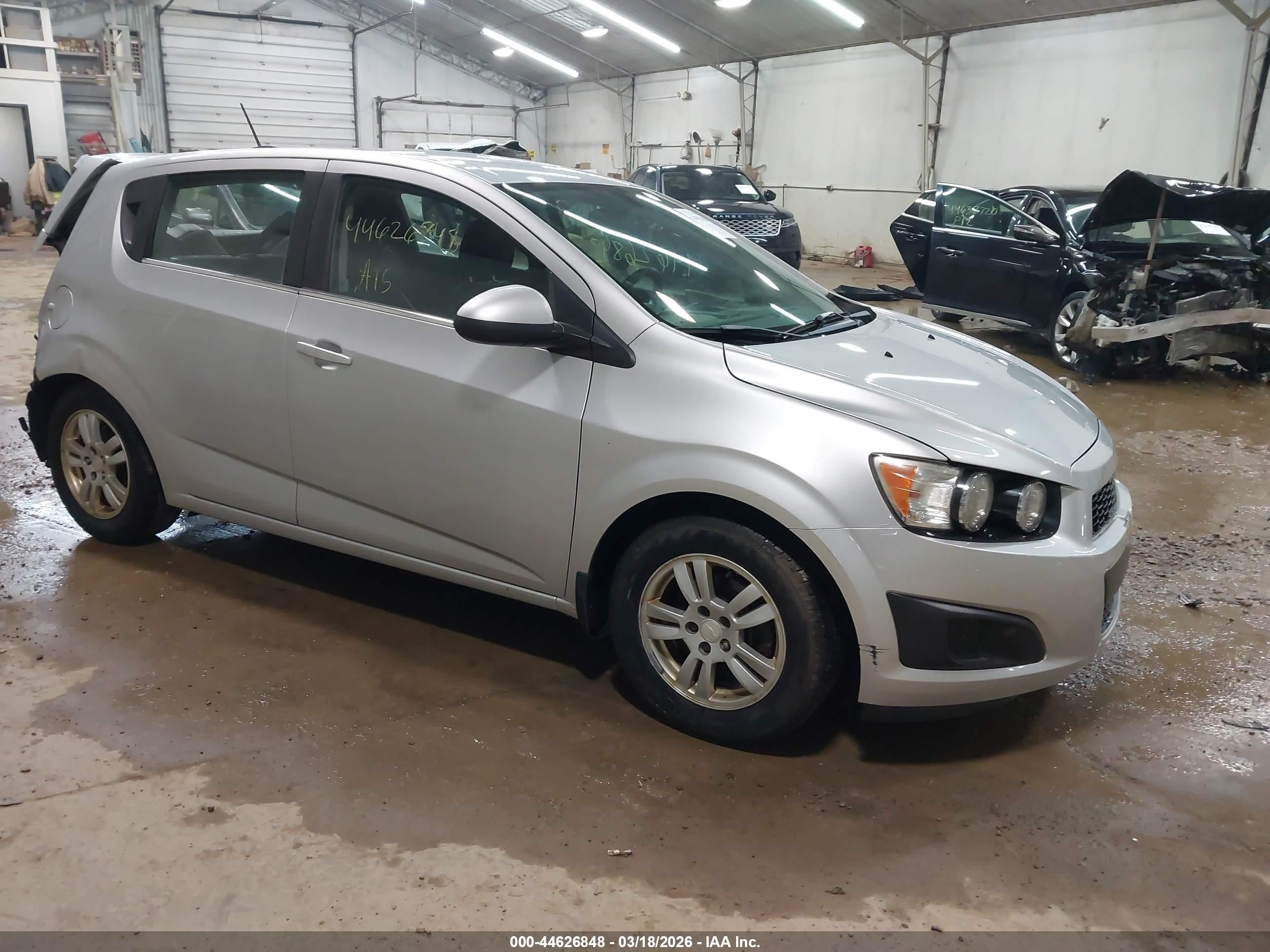 2015 Chevrolet Sonic Lt Auto Silver vin: 1G1JC6SGXF4220426