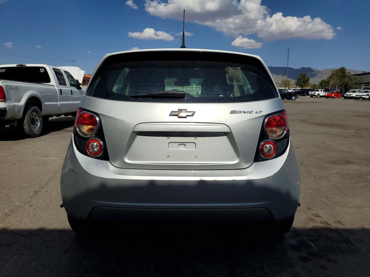 2012 Chevrolet Sonic Lt Серебряный vin: 1G1JC6SH1C4174943