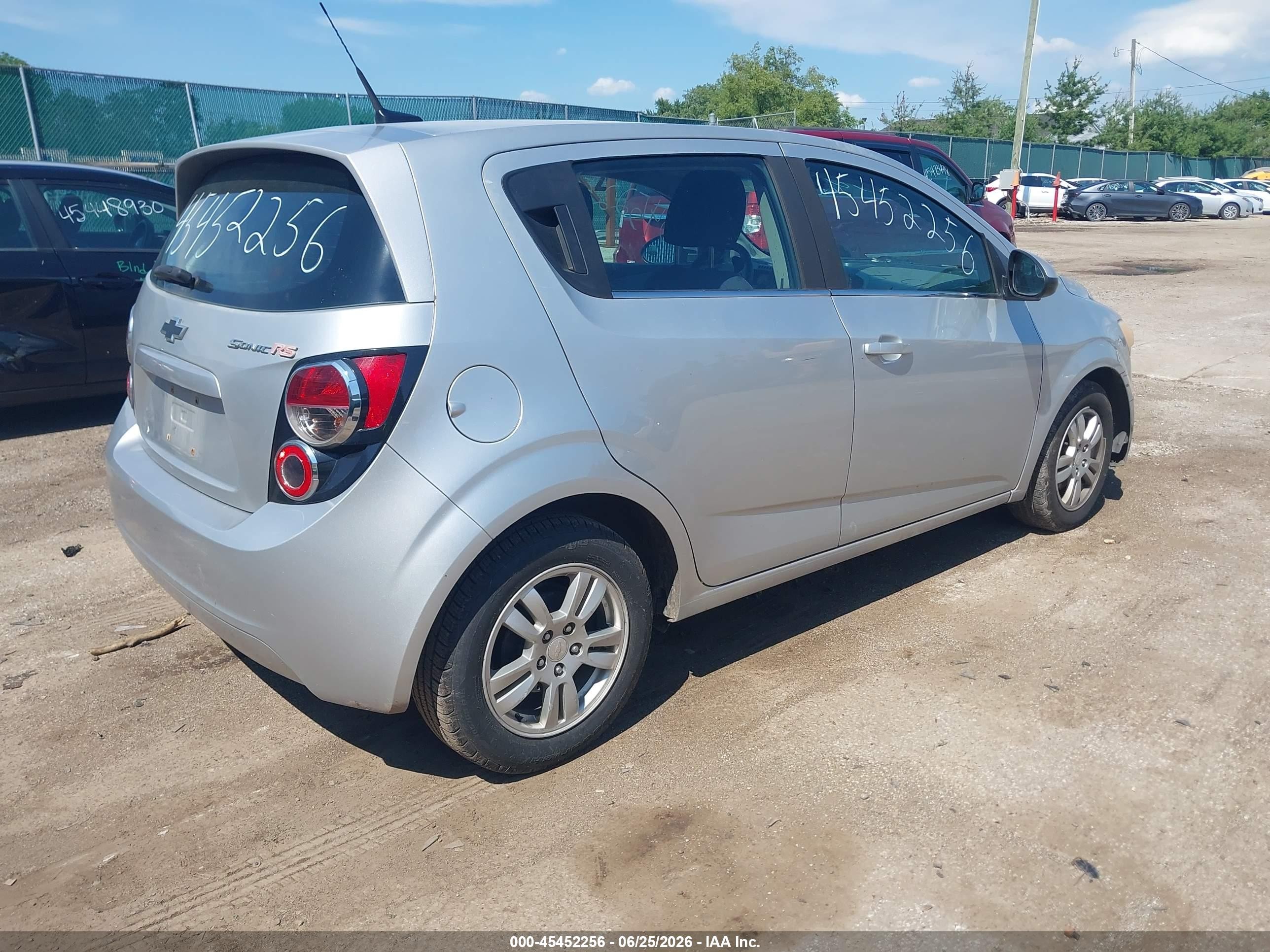2013 Chevrolet Sonic Lt Auto Silver vin: 1G1JC6SH2D4136316