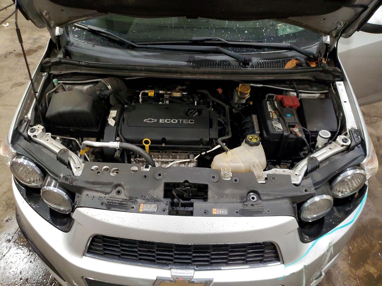 2014 Chevrolet Sonic Lt Серебряный vin: 1G1JC6SH2E4143476