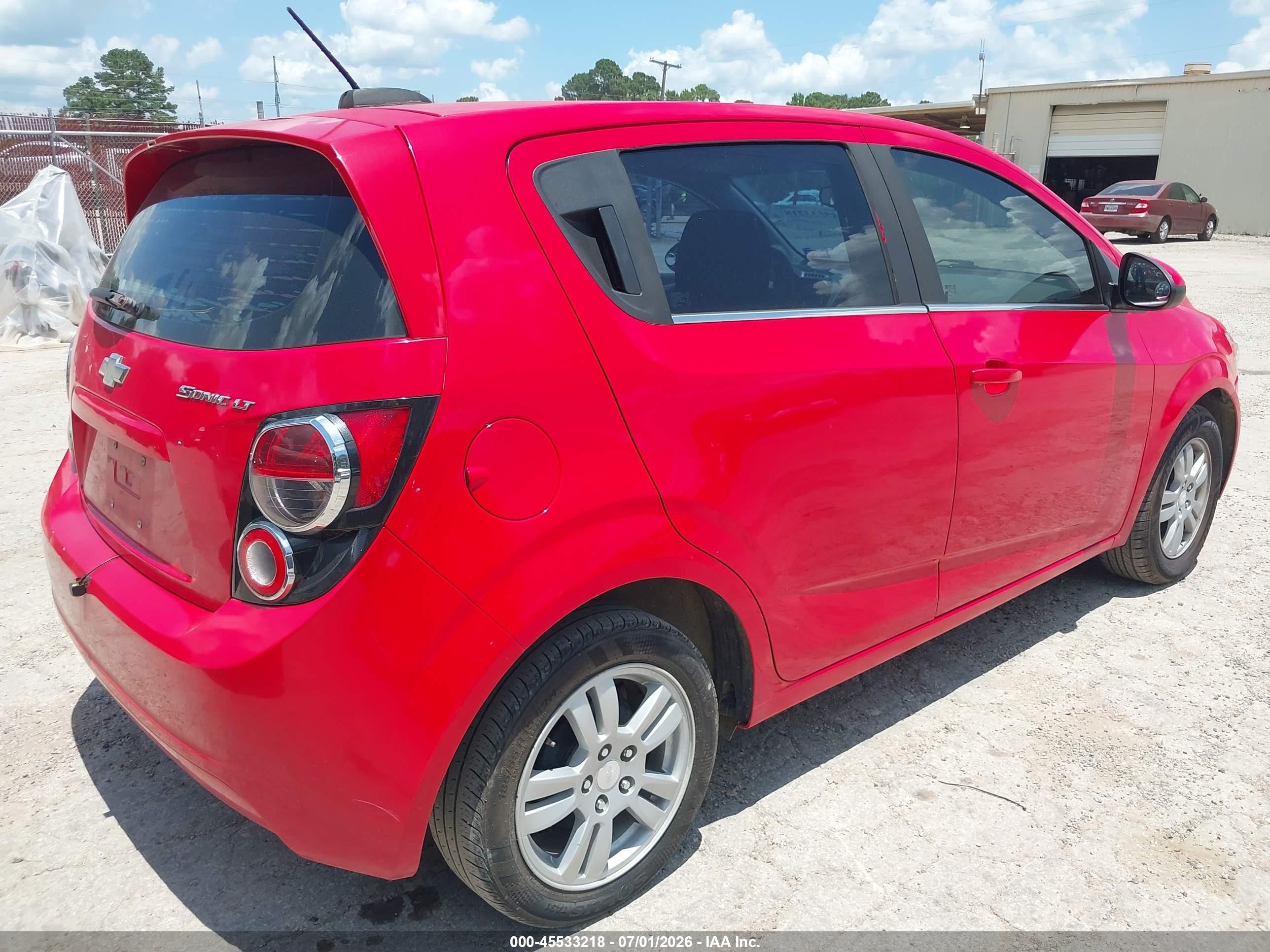 2015 Chevrolet Sonic Lt Auto Red vin: 1G1JC6SH2F4122824