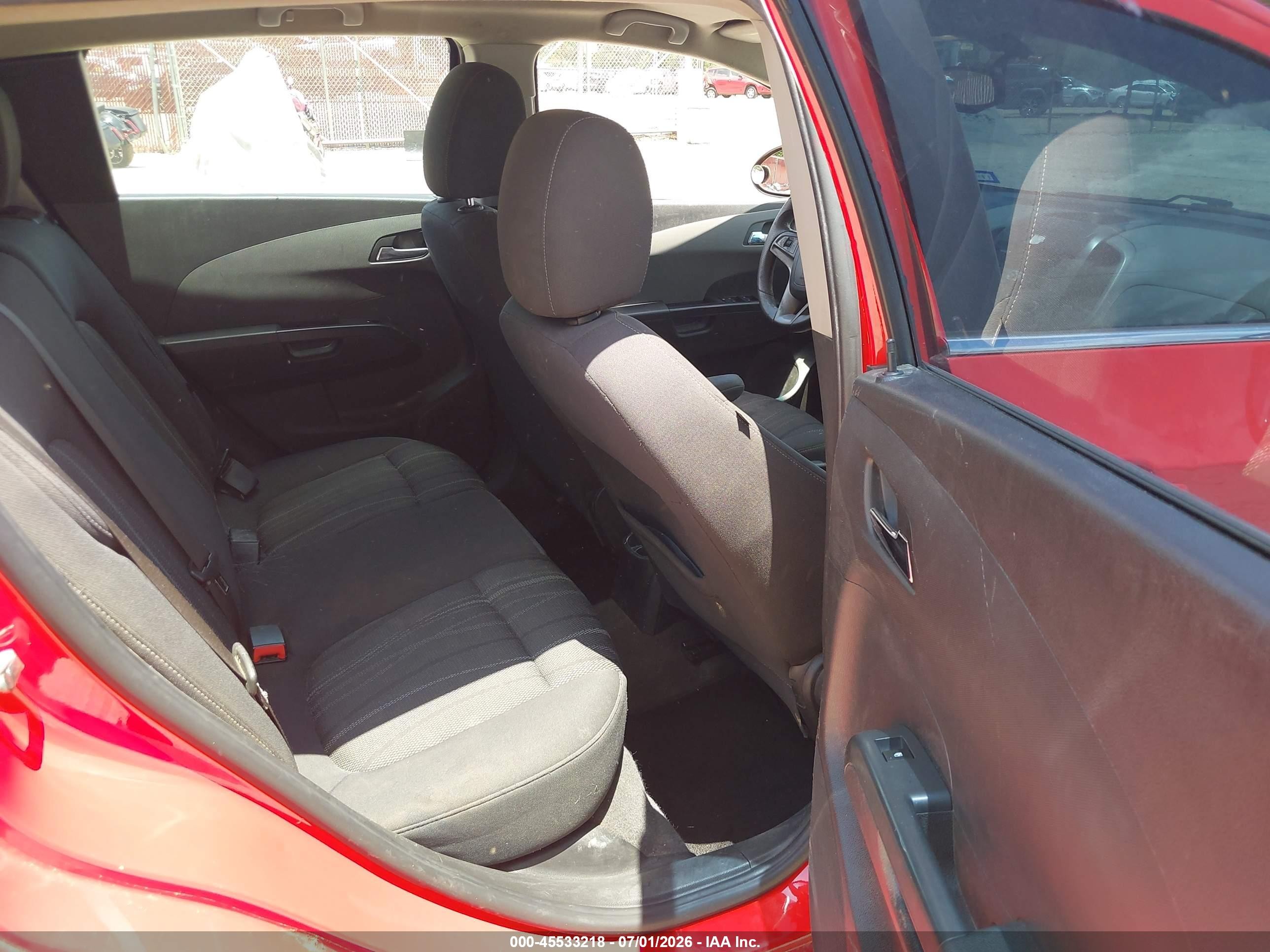 2015 Chevrolet Sonic Lt Auto Red vin: 1G1JC6SH2F4122824