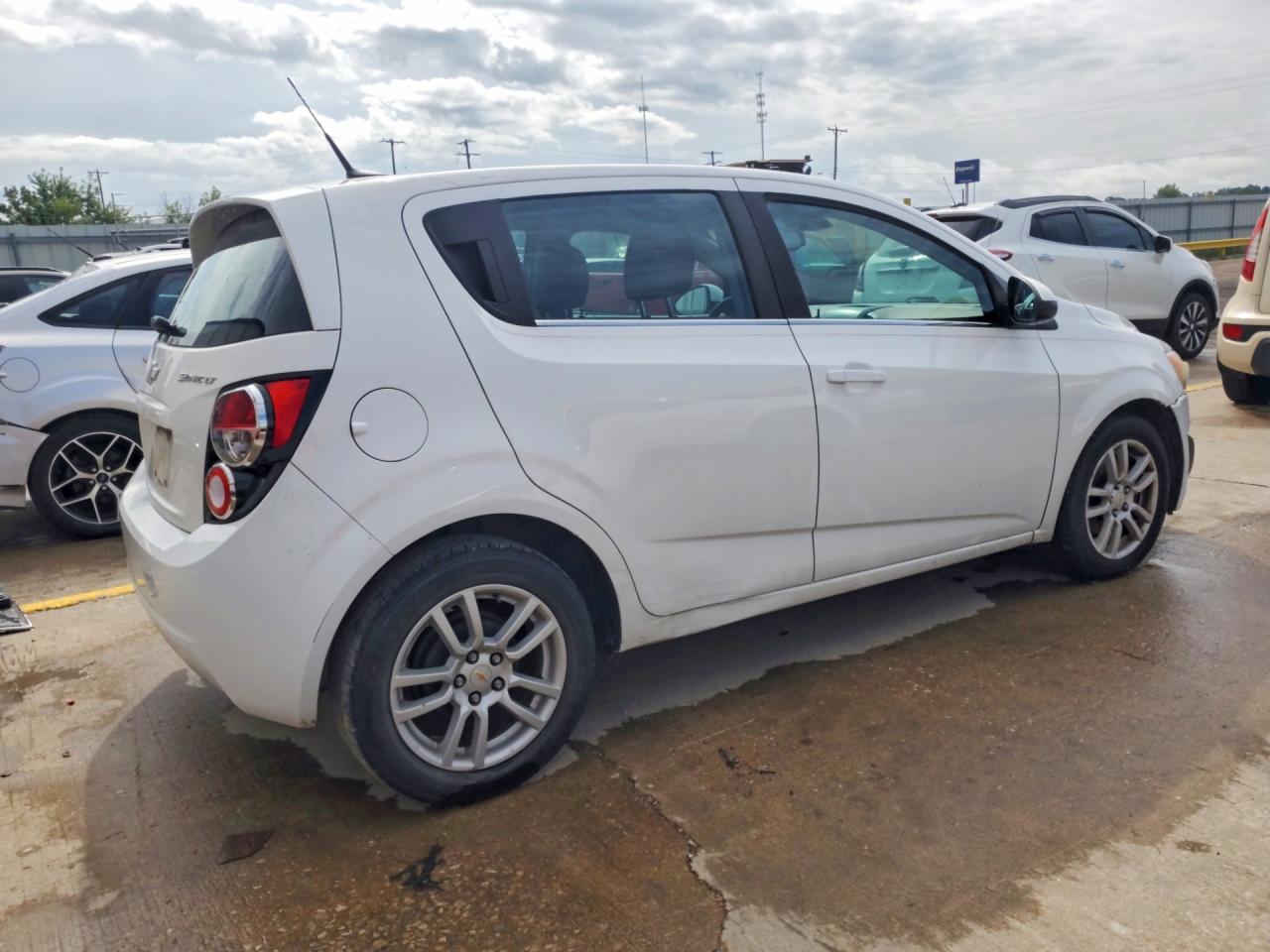 2012 Chevrolet Sonic Lt White vin: 1G1JC6SH3C4147226