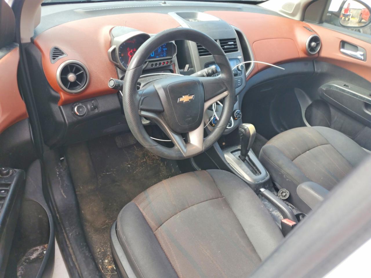2012 Chevrolet Sonic Lt White vin: 1G1JC6SH3C4147226