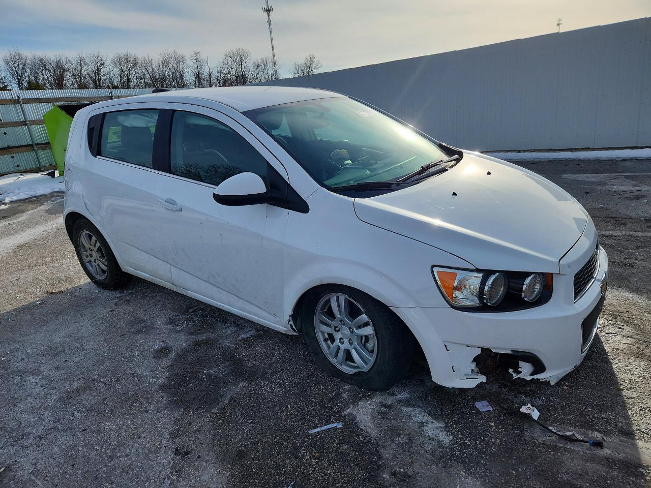 2015 Chevrolet Sonic Lt White vin: 1G1JC6SH3F4176665
