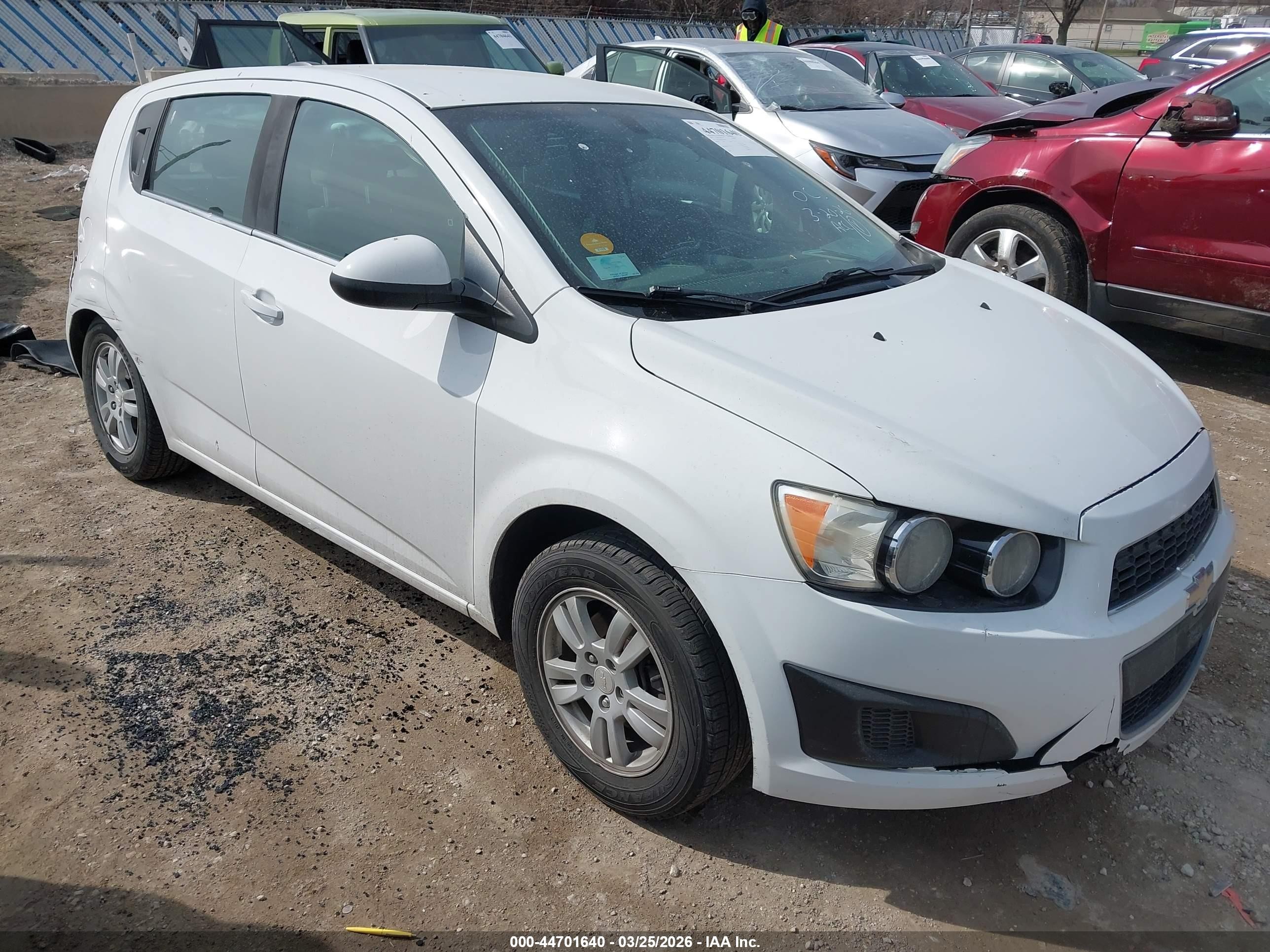 2015 Chevrolet Sonic Lt Auto White vin: 1G1JC6SH4F4160880