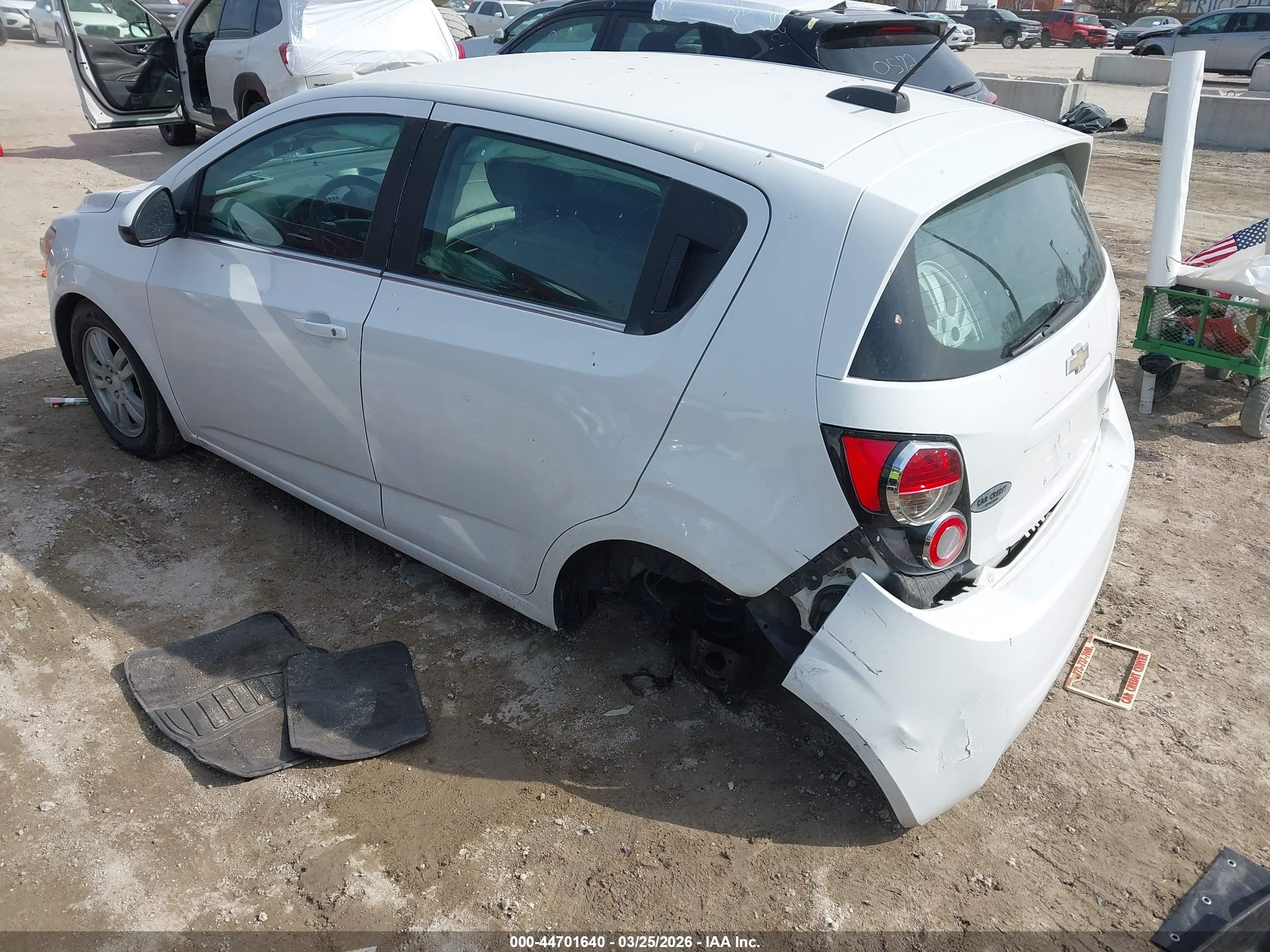 2015 Chevrolet Sonic Lt Auto White vin: 1G1JC6SH4F4160880