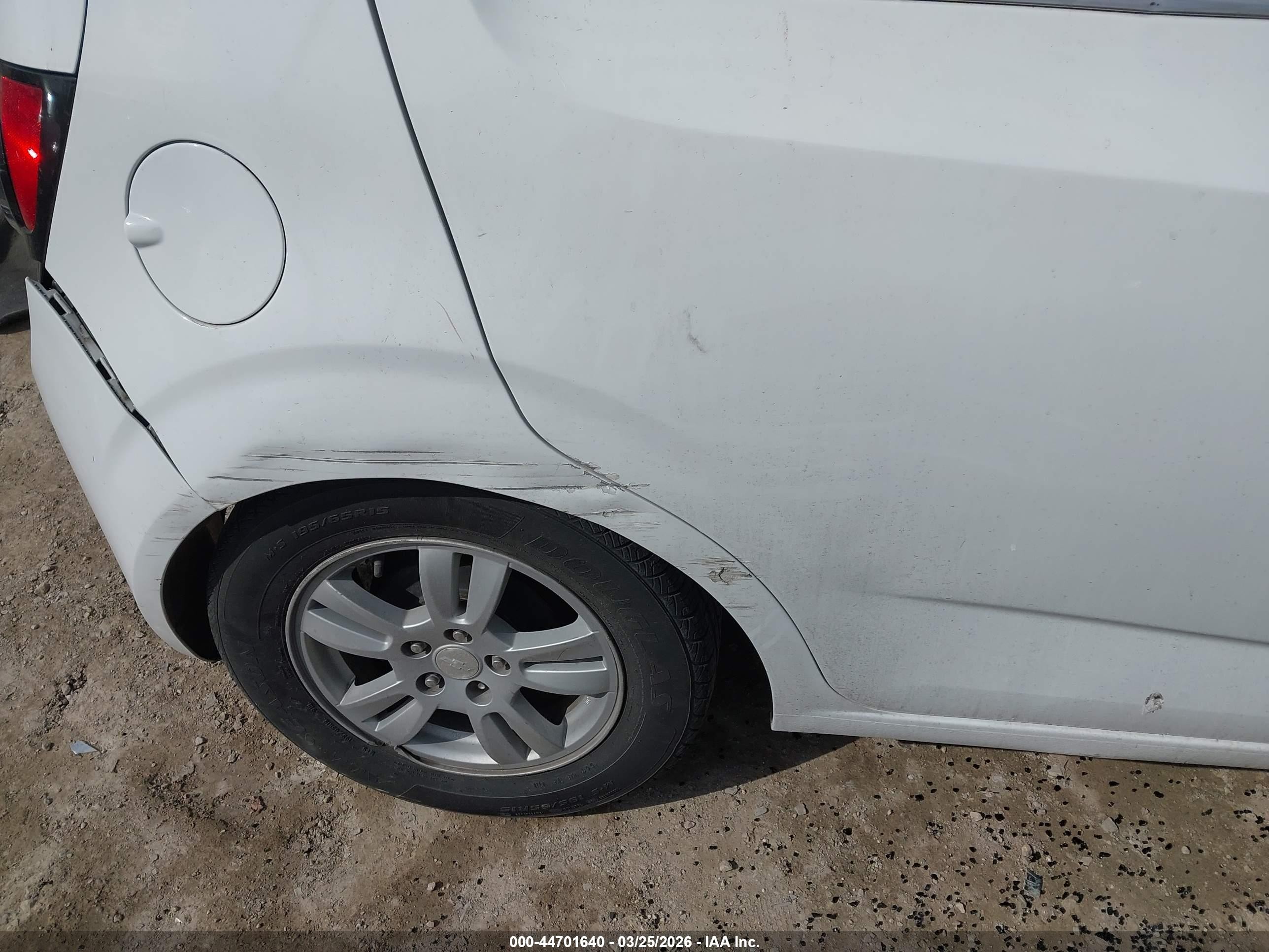 2015 Chevrolet Sonic Lt Auto White vin: 1G1JC6SH4F4160880