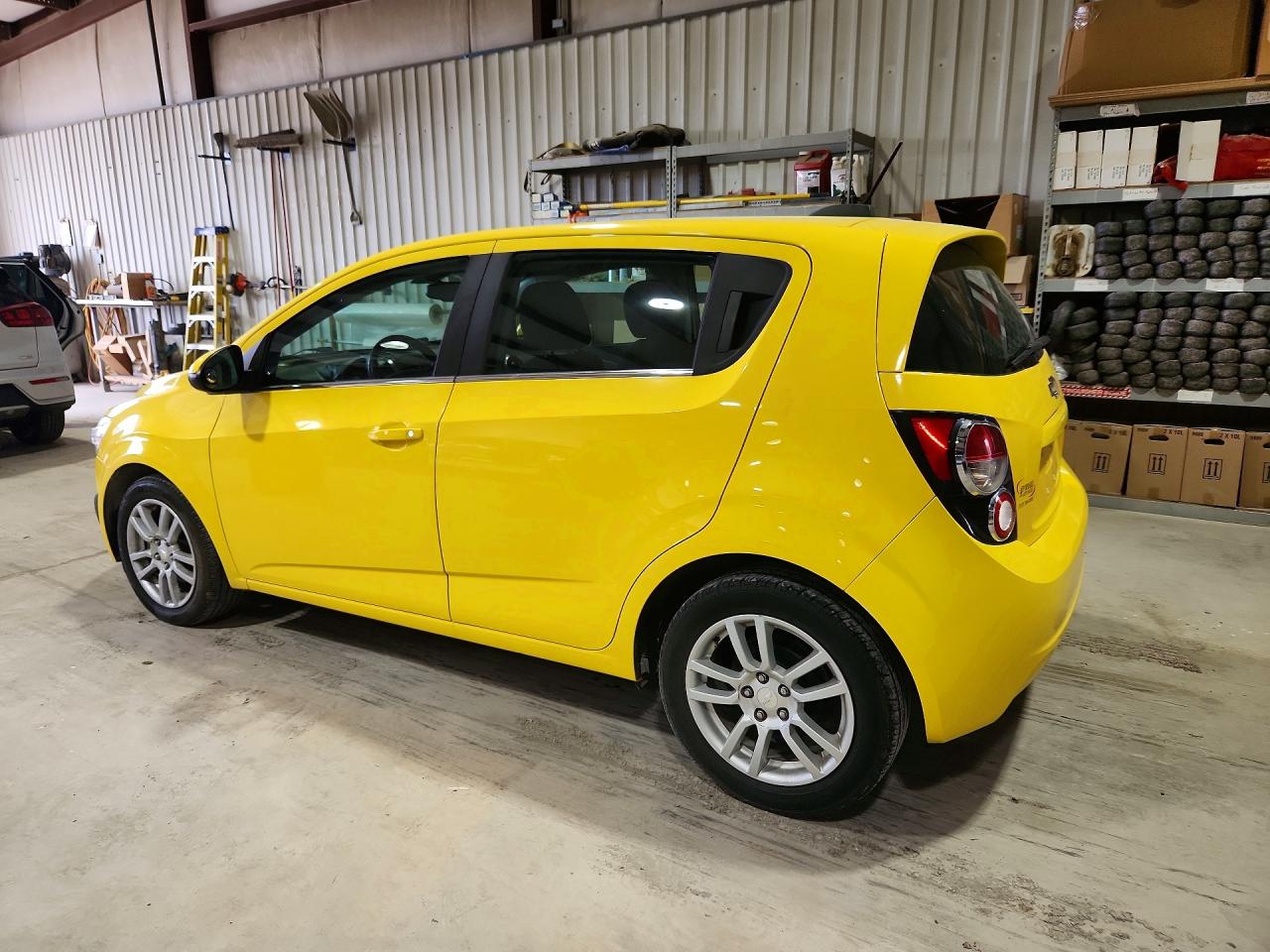 2015 Chevrolet Sonic Lt Yellow vin: 1G1JC6SH4F4181924