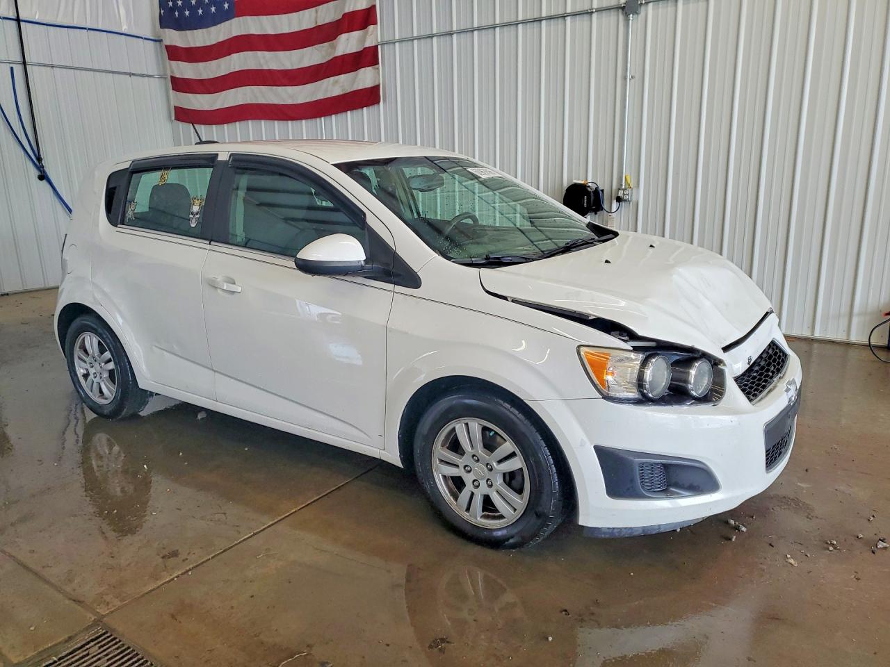 2015 Chevrolet Sonic Lt White vin: 1G1JC6SH4F4196116