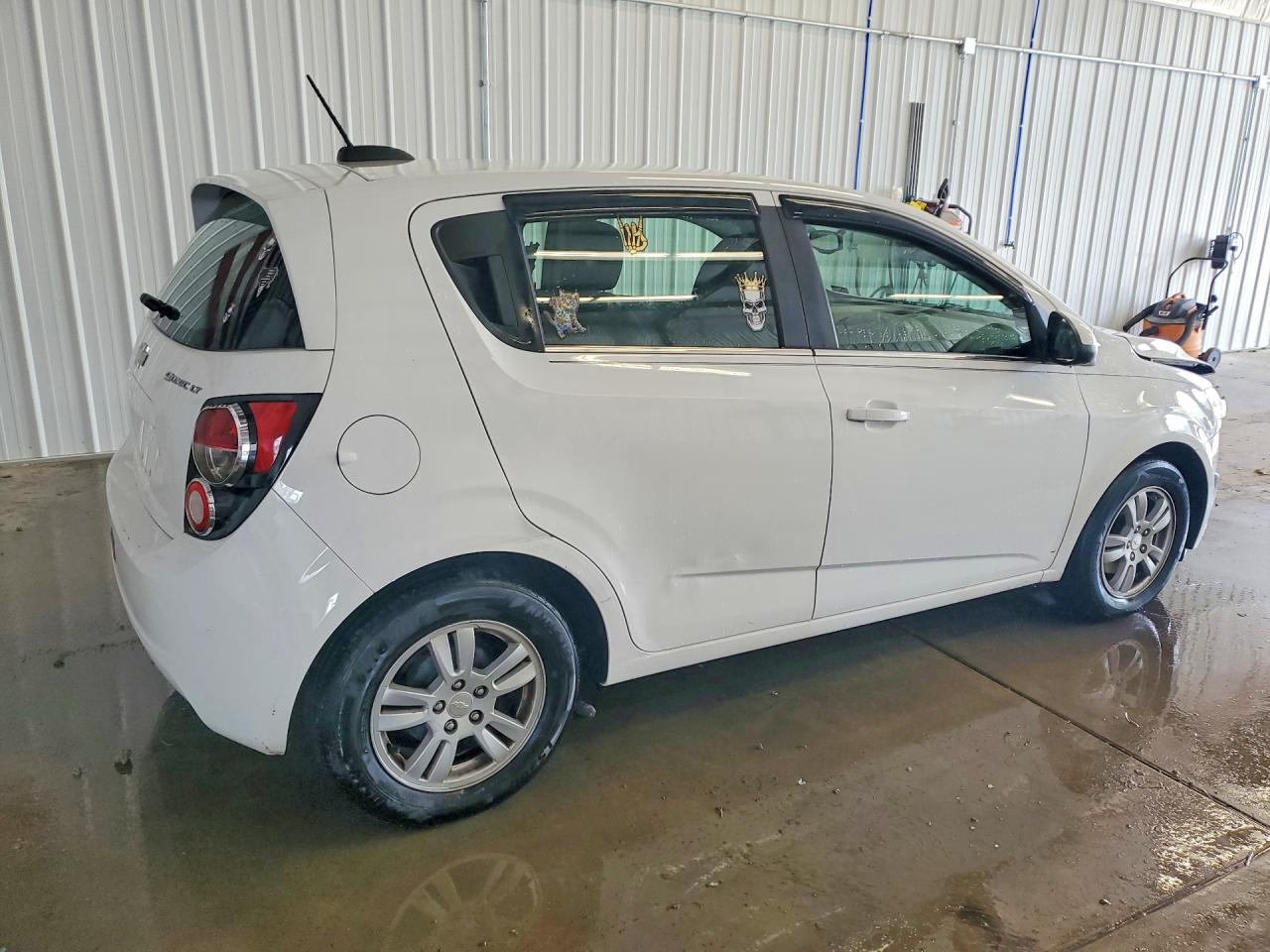 2015 Chevrolet Sonic Lt White vin: 1G1JC6SH4F4196116