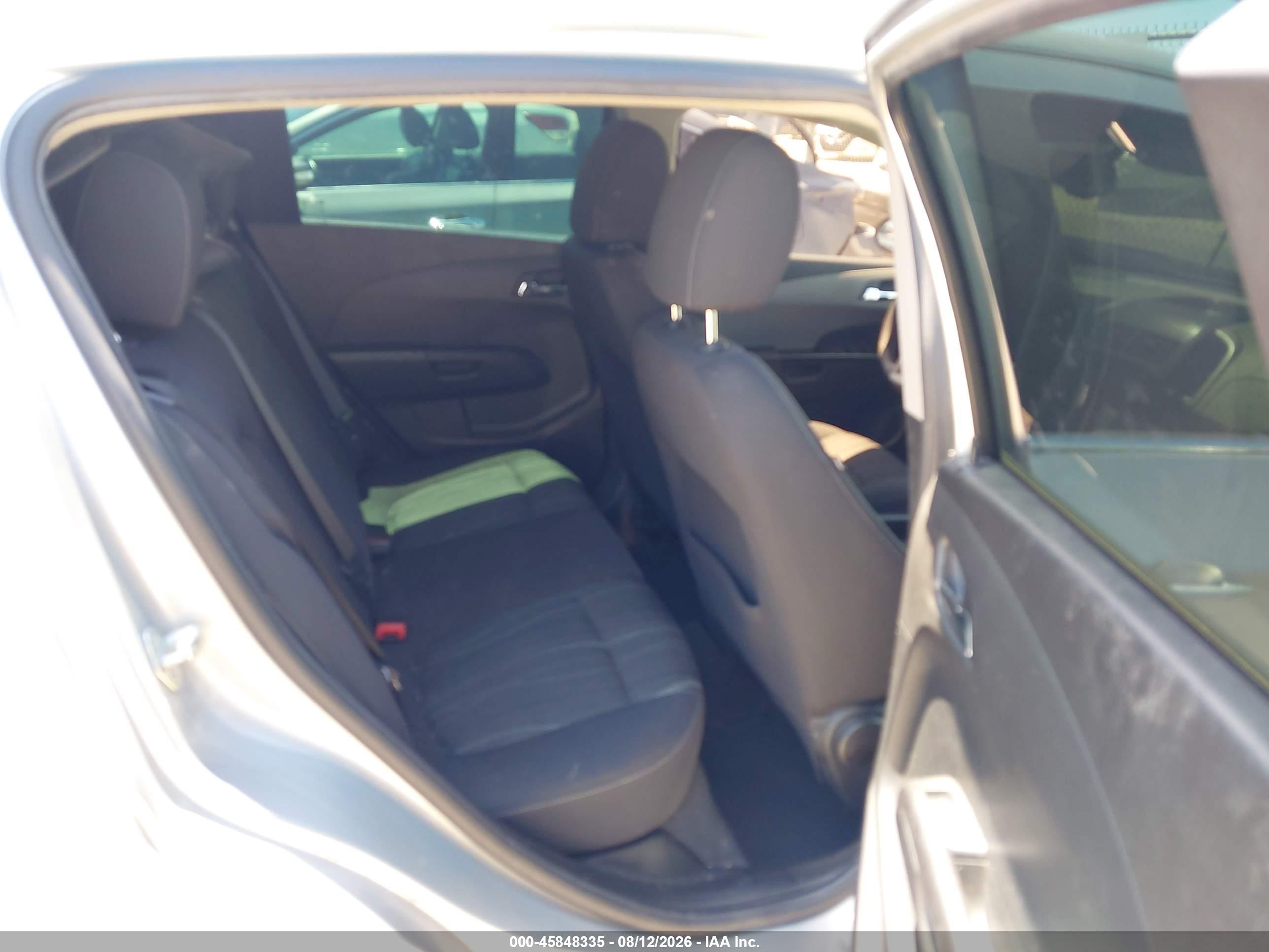 2014 Chevrolet Sonic Lt Auto Silver vin: 1G1JC6SH5E4165326