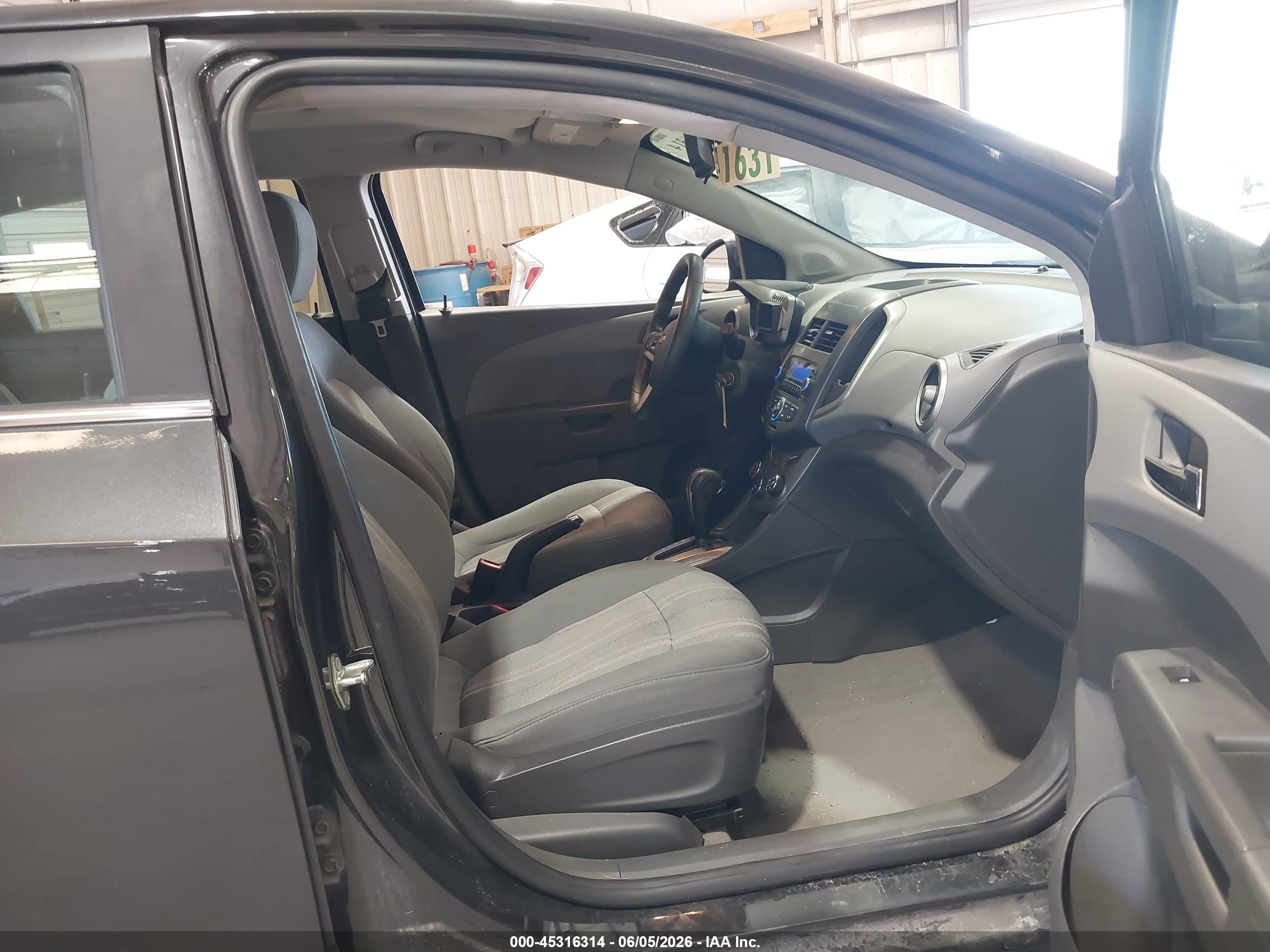 2015 Chevrolet Sonic Lt Auto Серый vin: 1G1JC6SH6F4124883