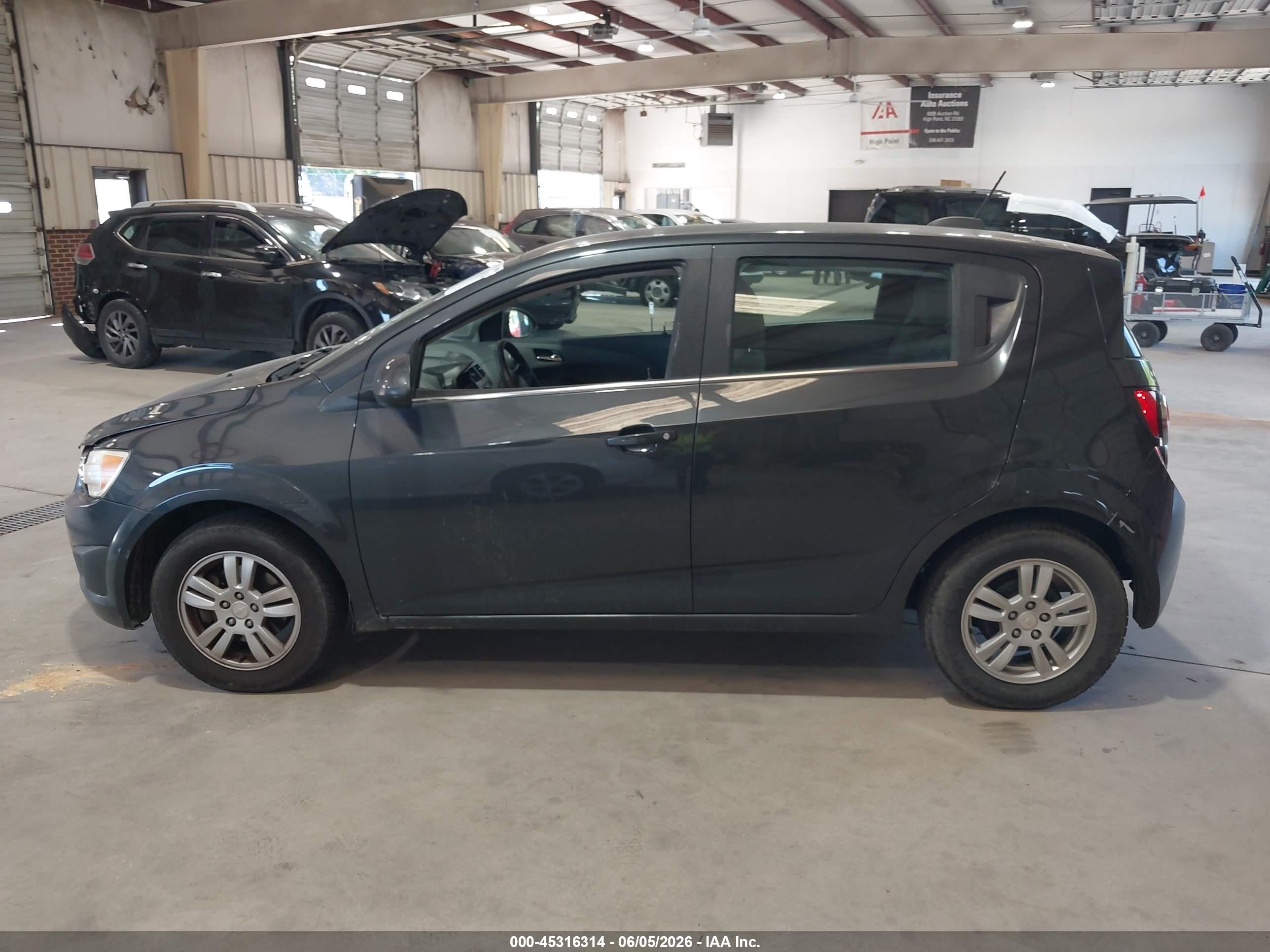 2015 Chevrolet Sonic Lt Auto Серый vin: 1G1JC6SH6F4124883