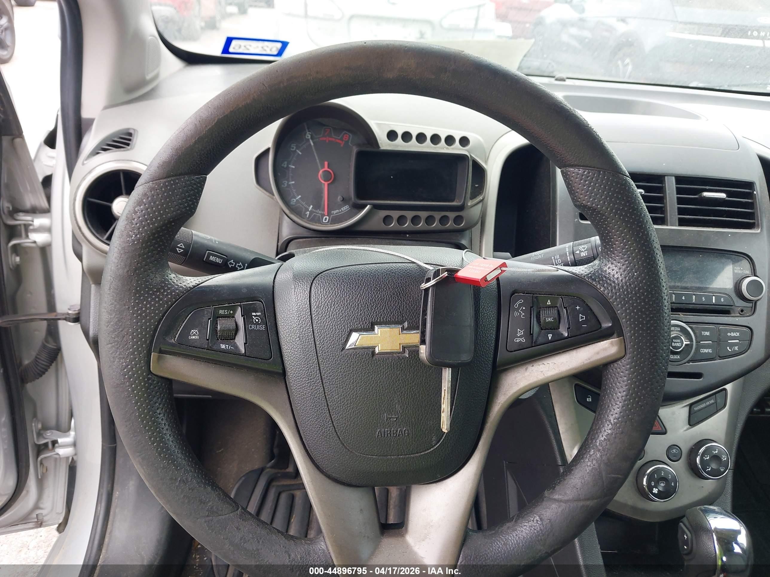2014 Chevrolet Sonic Lt Auto Silver vin: 1G1JC6SH9E4225687